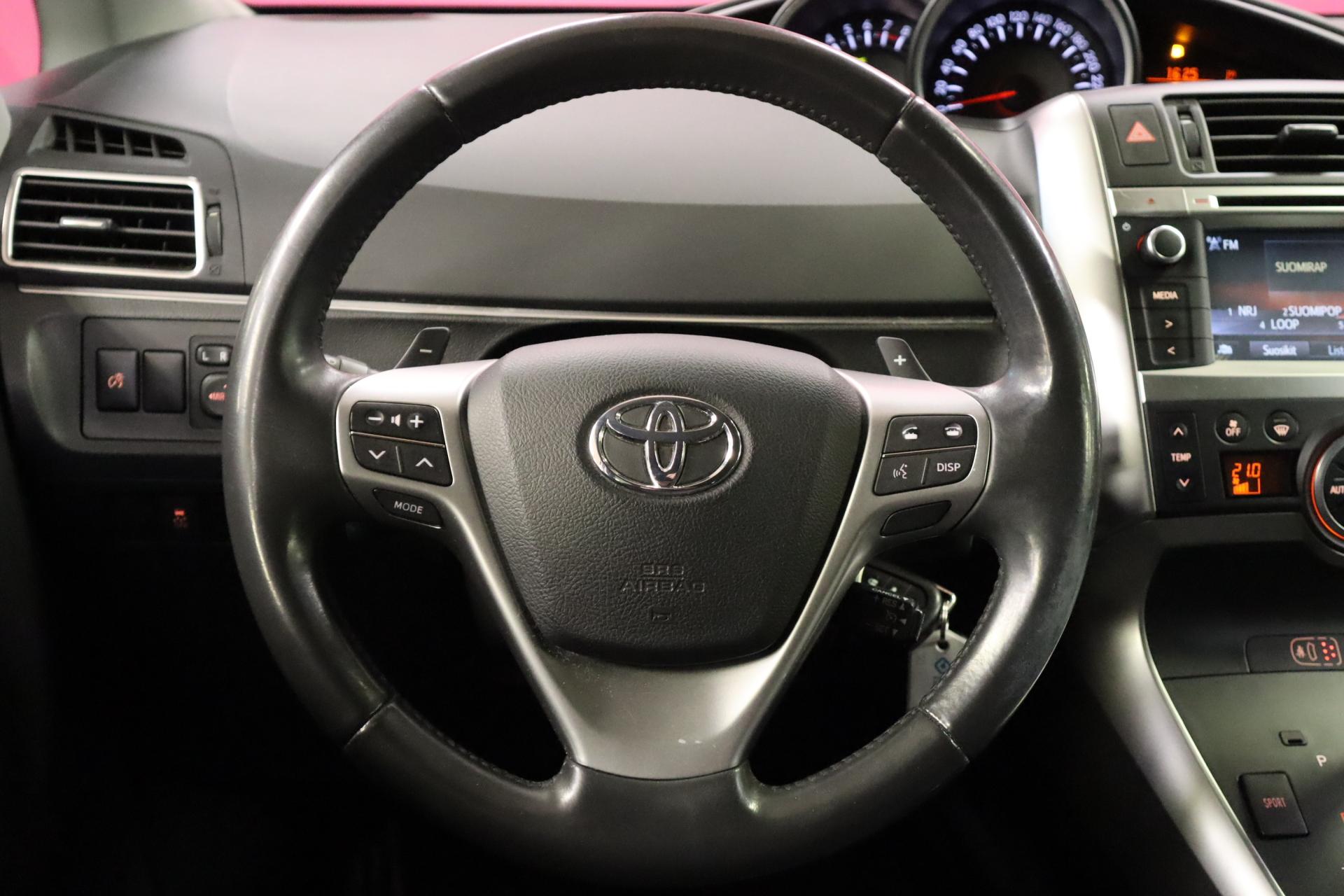 TOYOTA Verso 2014