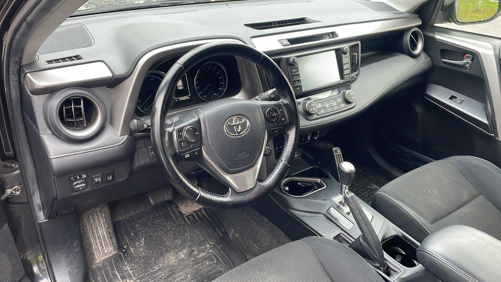 TOYOTA RAV4 2016