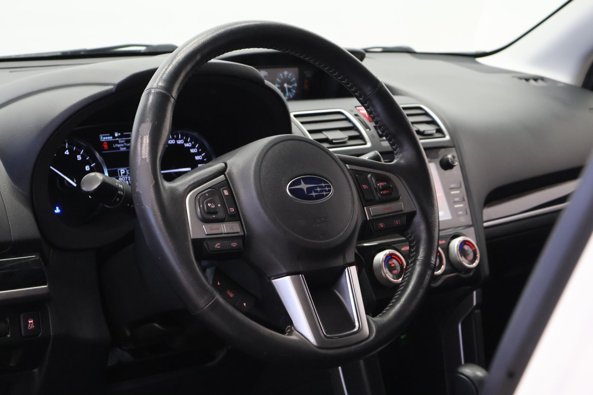 SUBARU Forester 2017