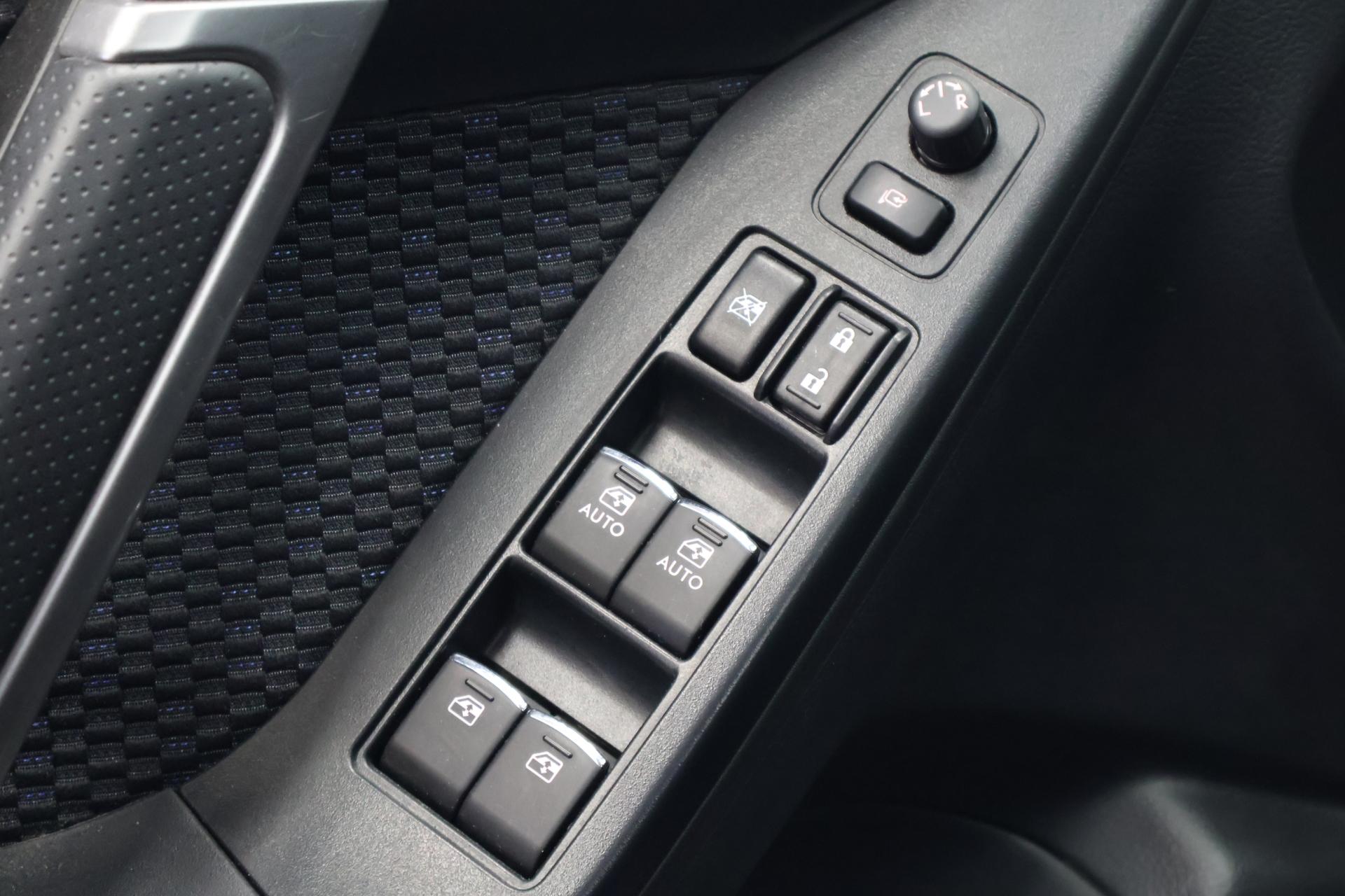 SUBARU Forester 2017