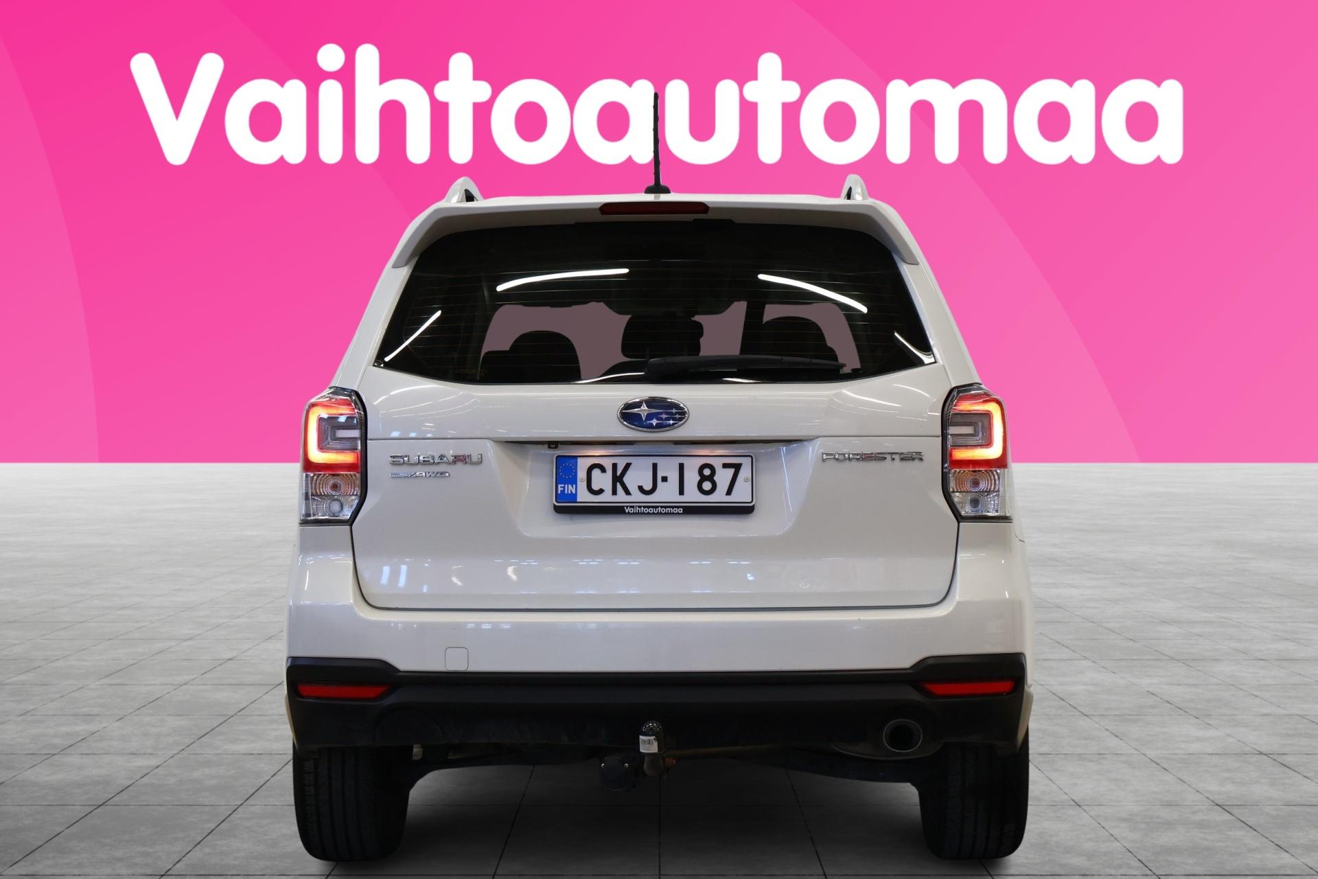 SUBARU Forester 2017