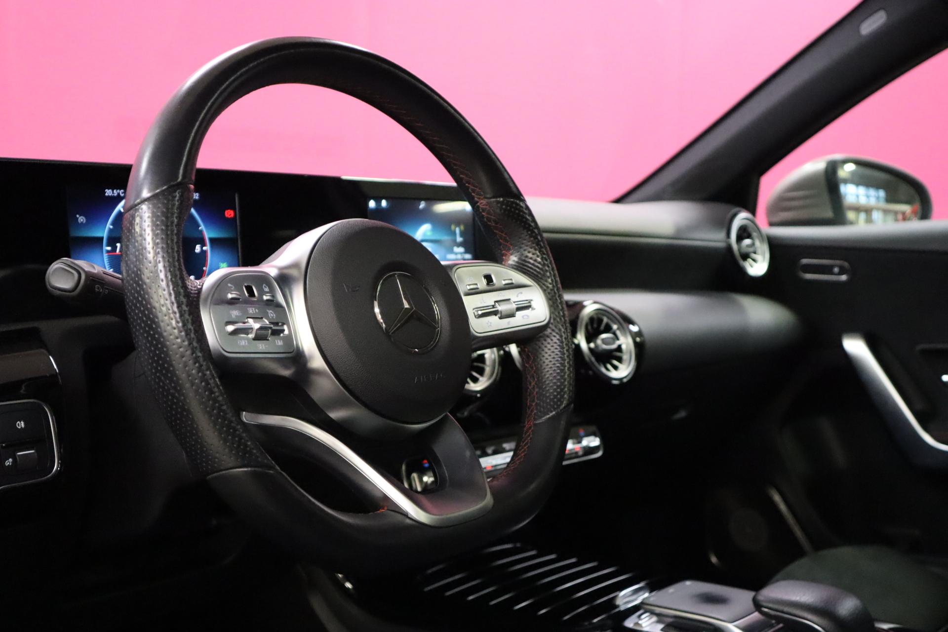 MERCEDES-BENZ A 2020