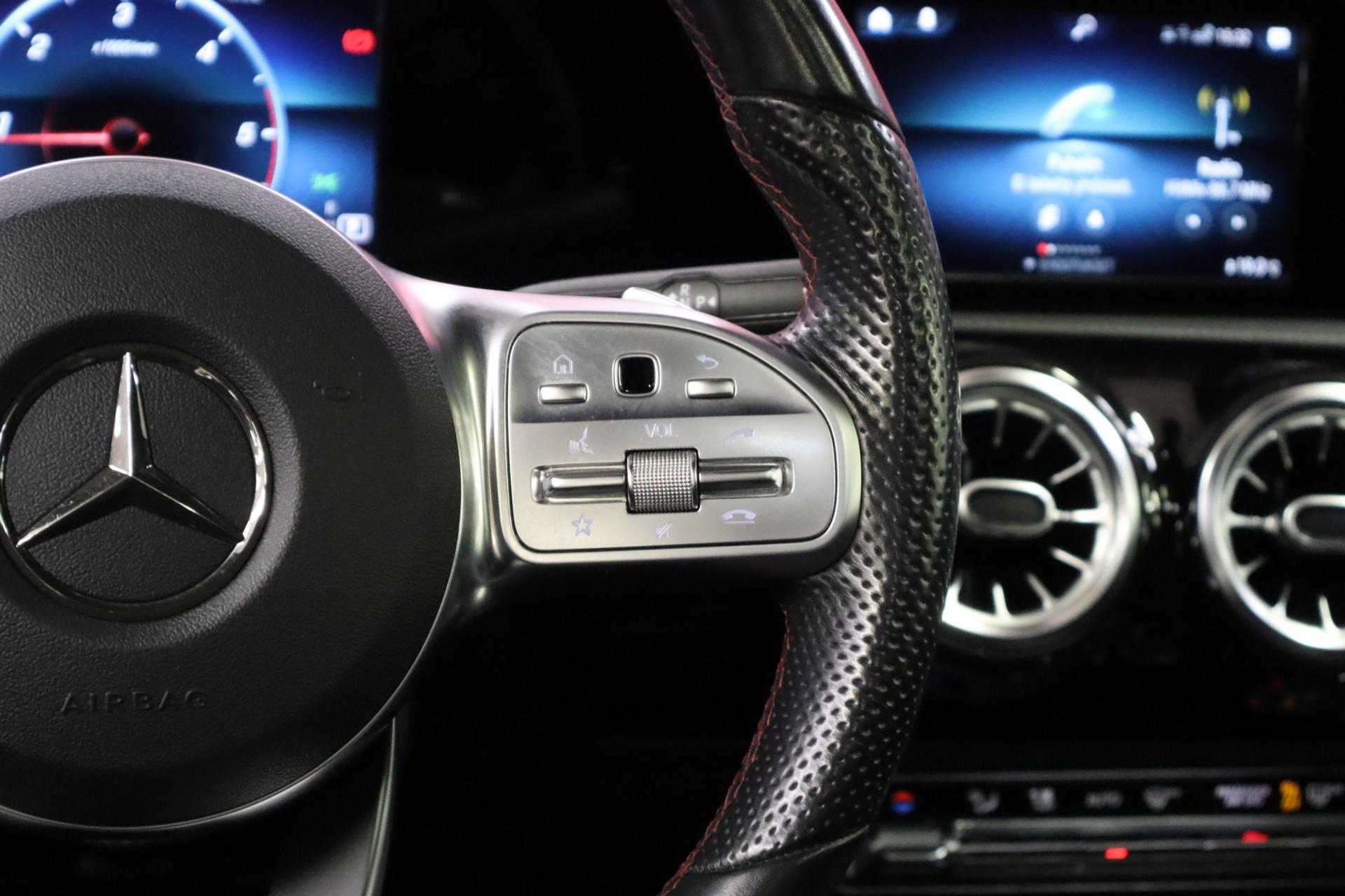 MERCEDES-BENZ A 2020