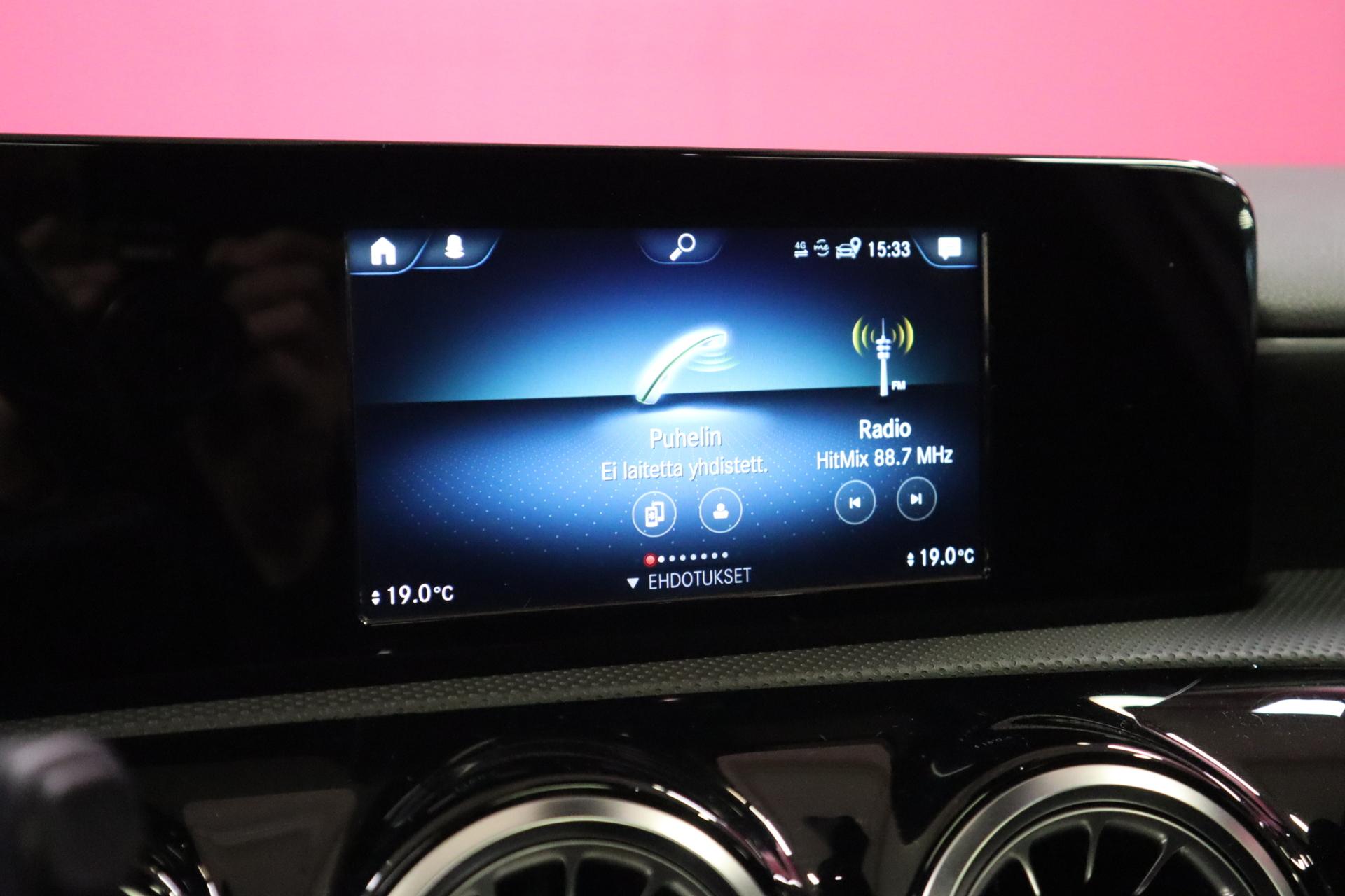 MERCEDES-BENZ A 2020