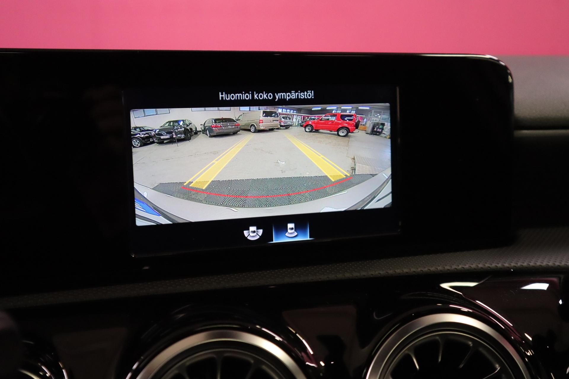 MERCEDES-BENZ A 2020