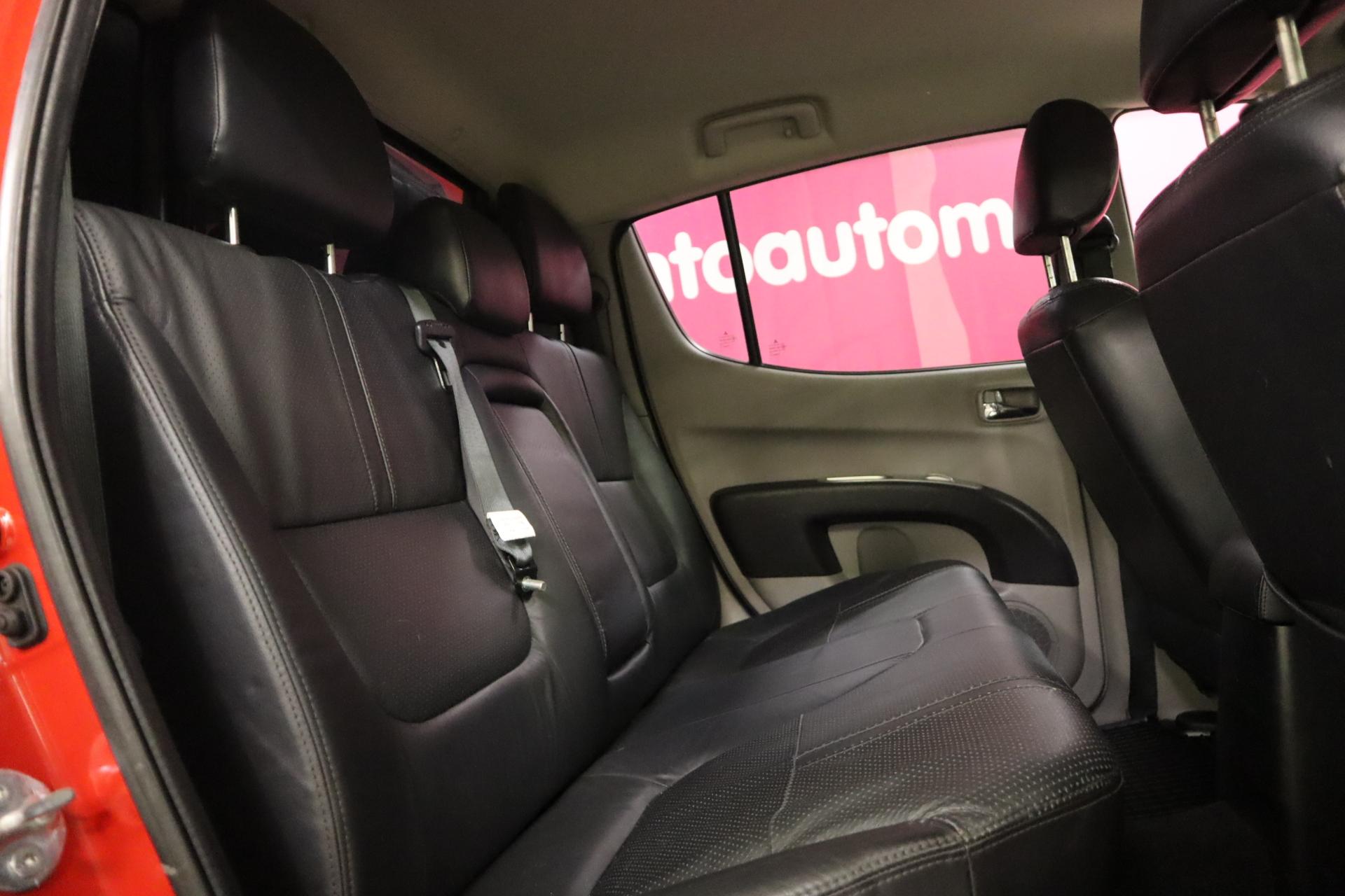 MITSUBISHI L200 2012