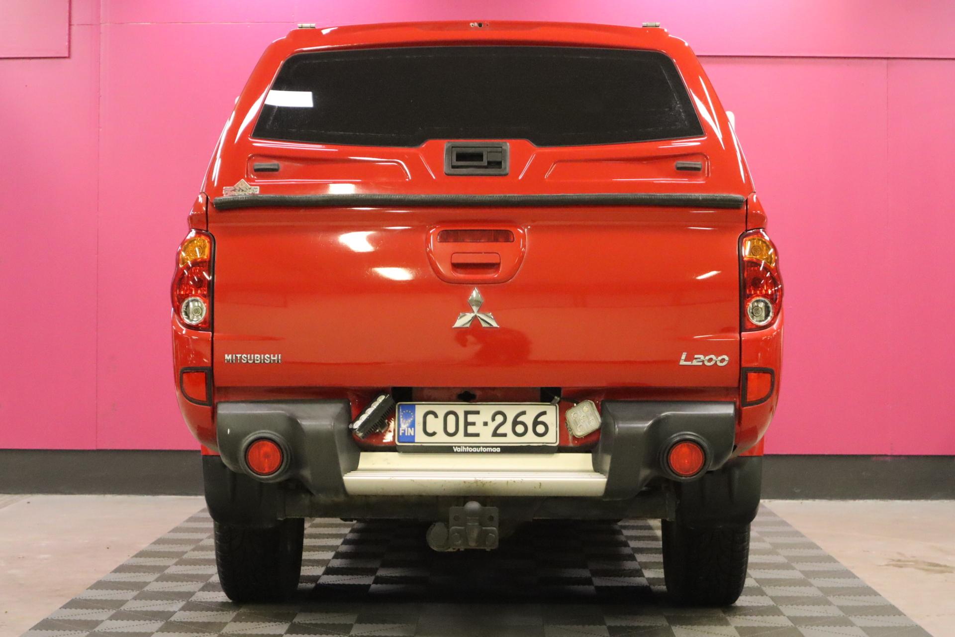 MITSUBISHI L200 2012