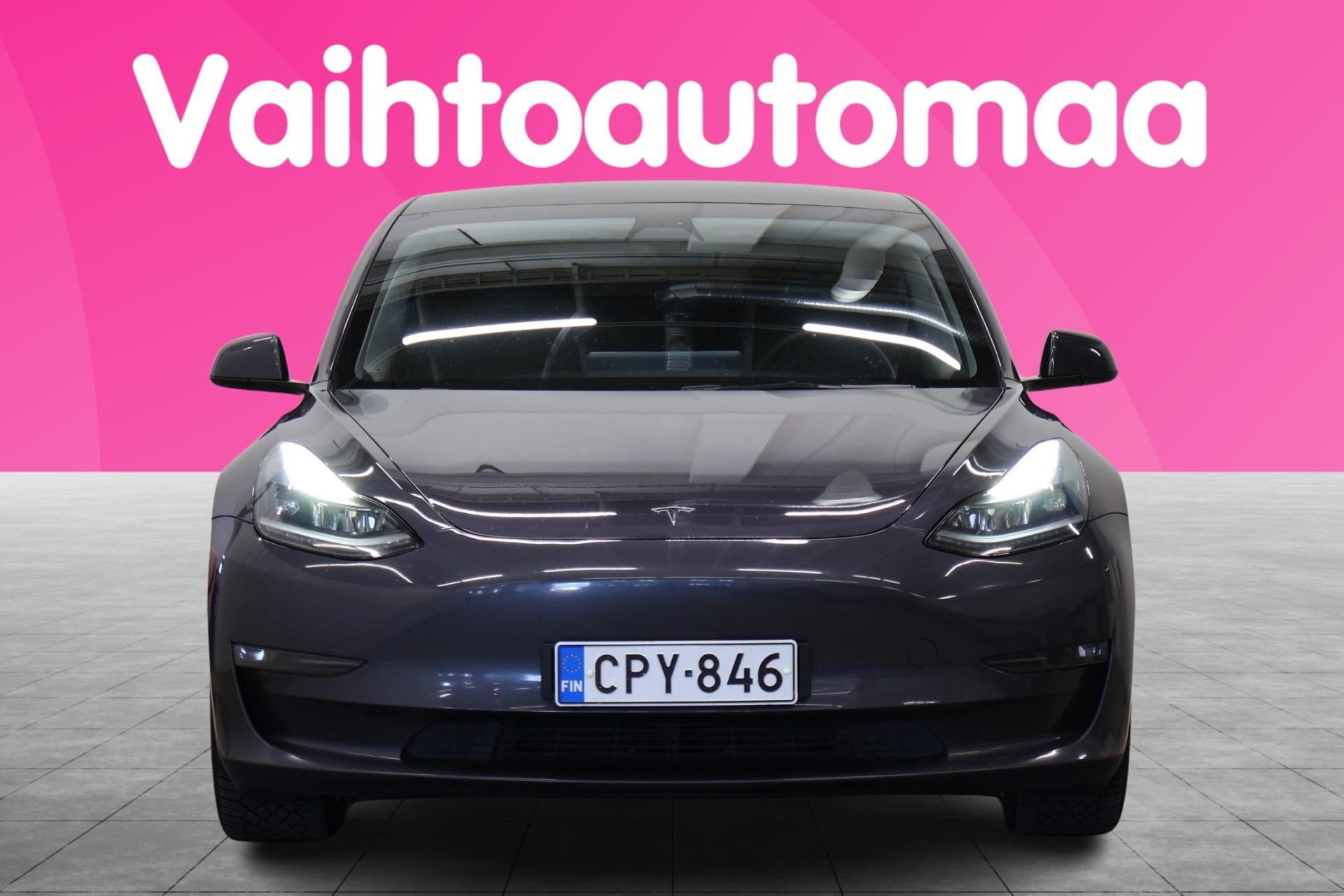 TESLA Model 3 2021