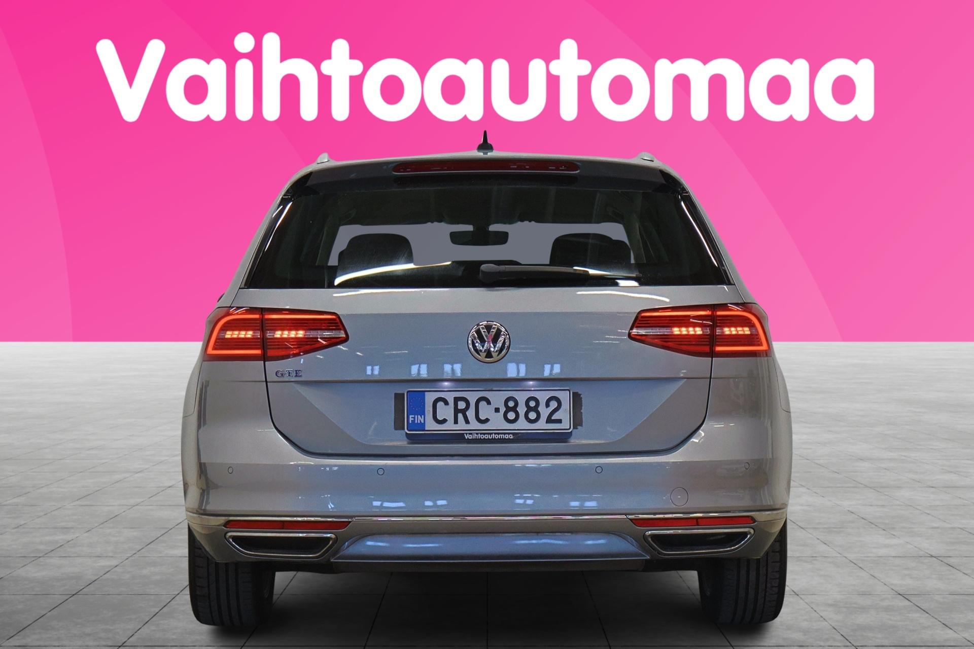 VOLKSWAGEN Passat 2018