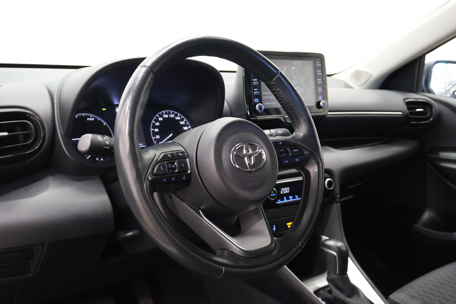 TOYOTA Yaris 2022