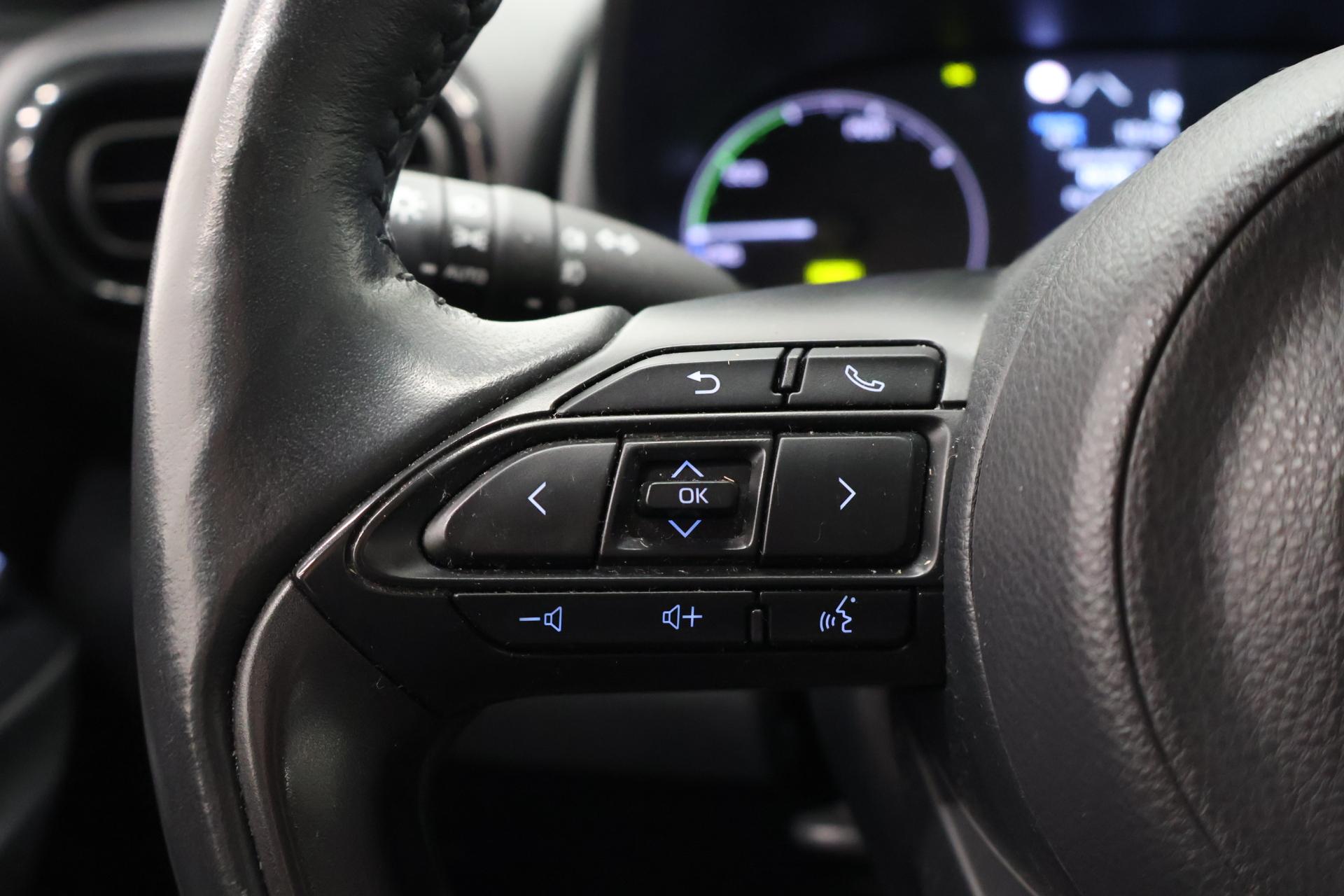 TOYOTA Yaris 2022