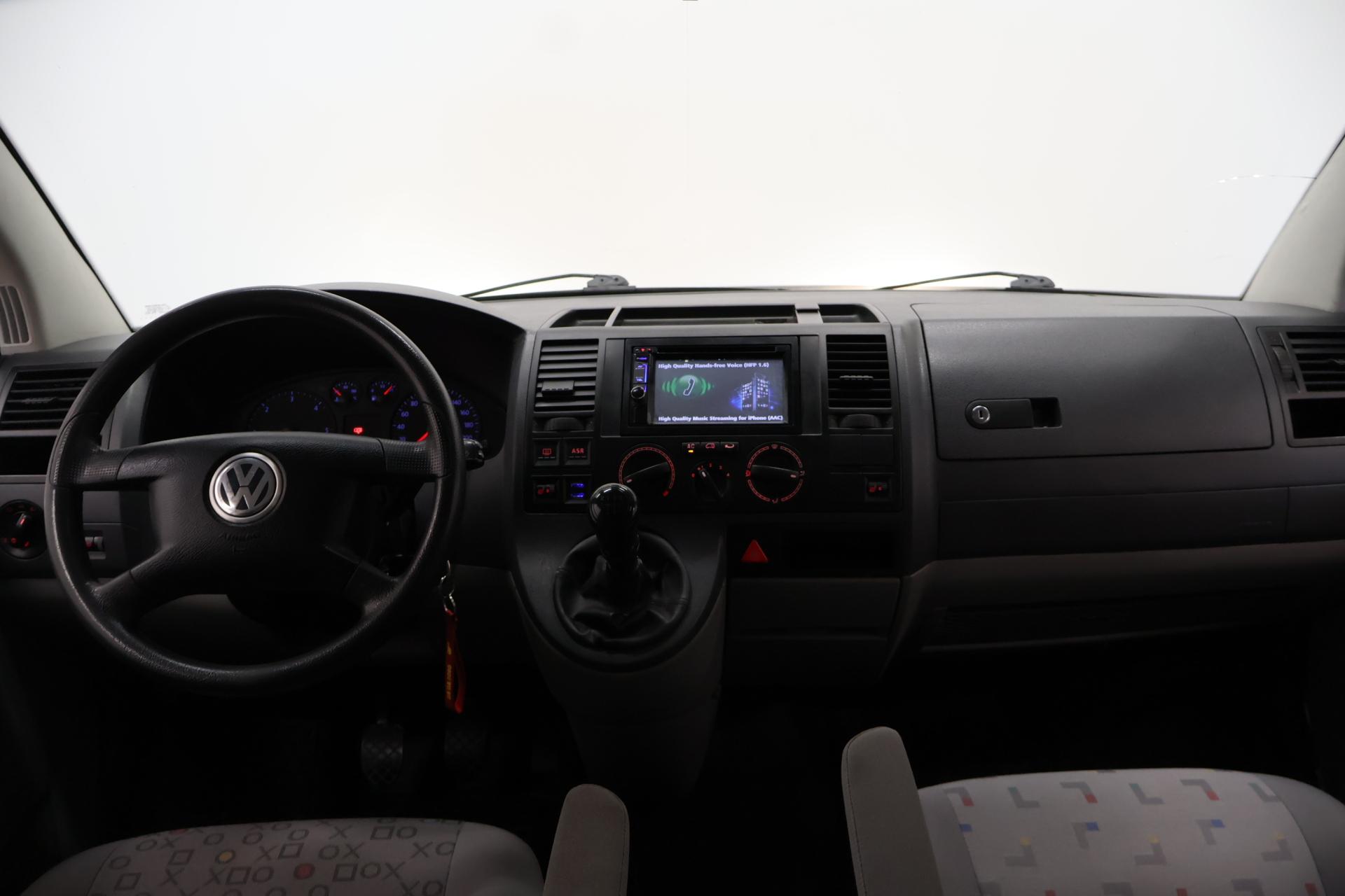 VOLKSWAGEN Transporter 2006