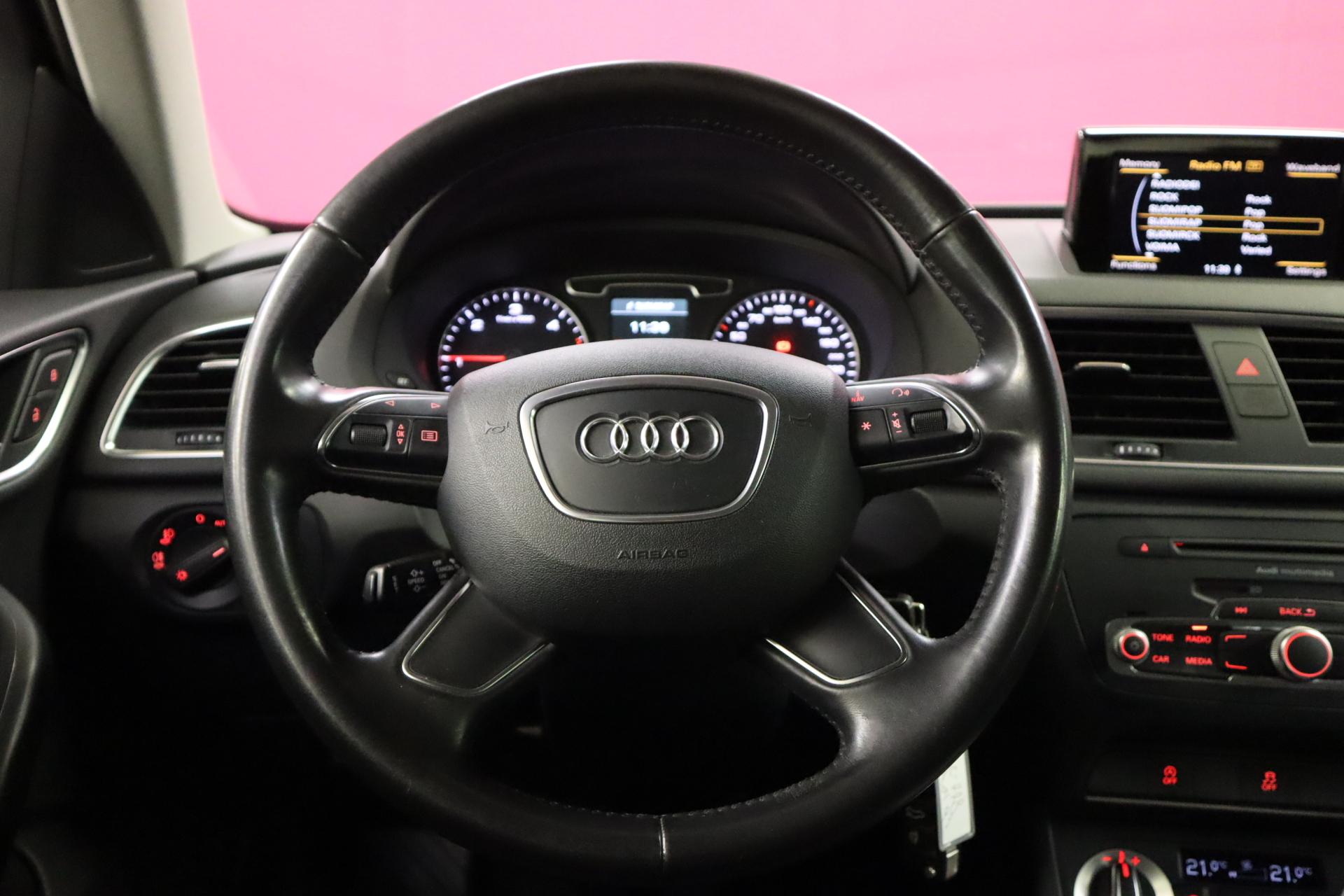 AUDI Q3 2012