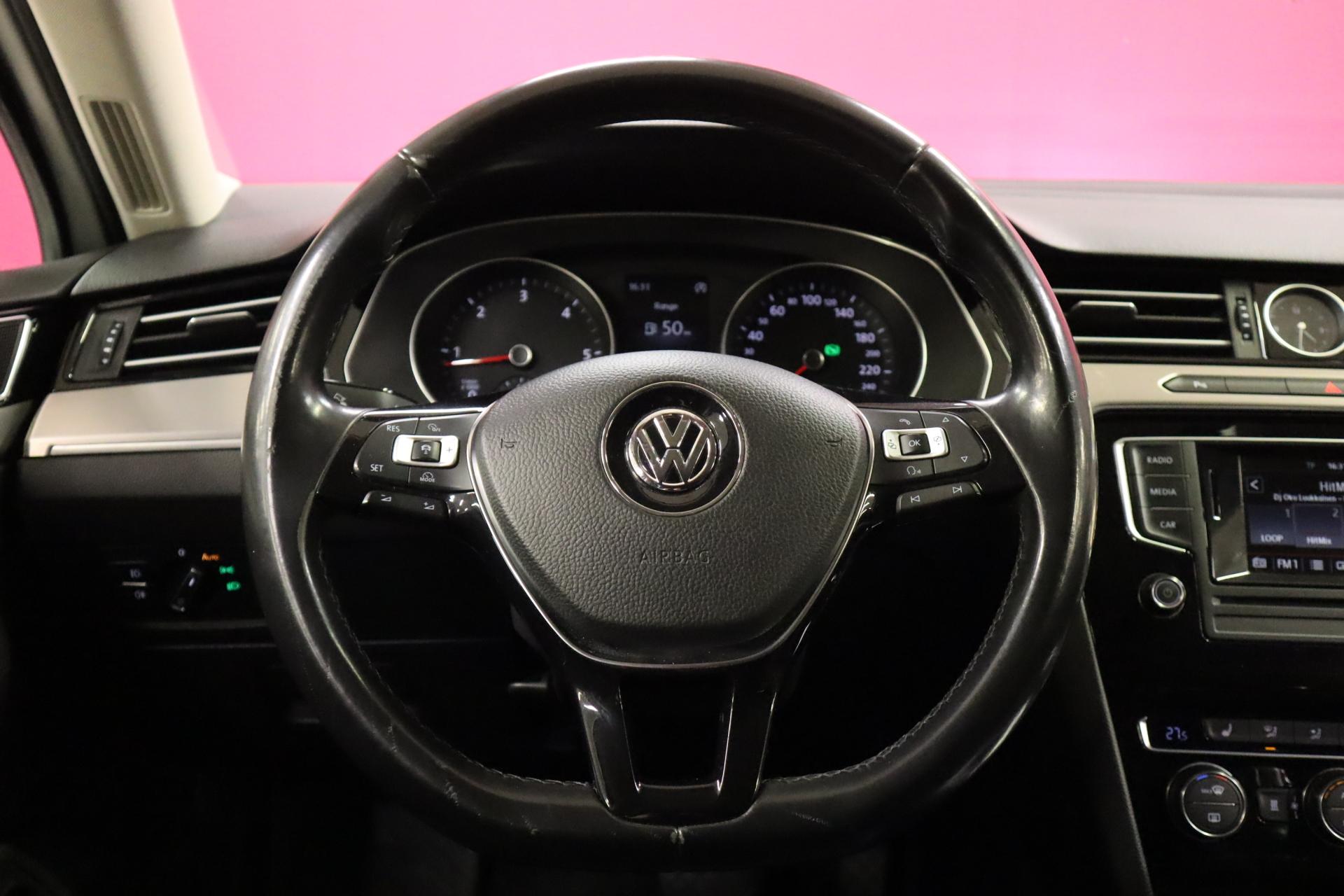 VOLKSWAGEN Passat 2015
