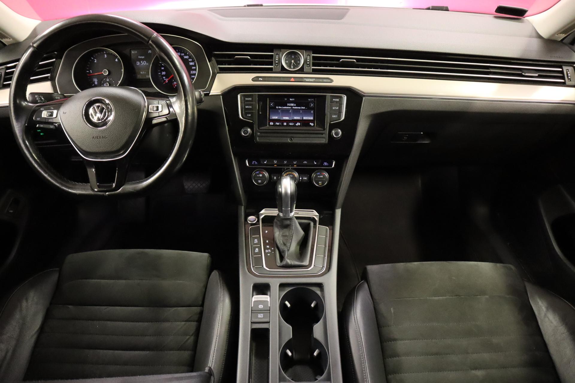 VOLKSWAGEN Passat 2015