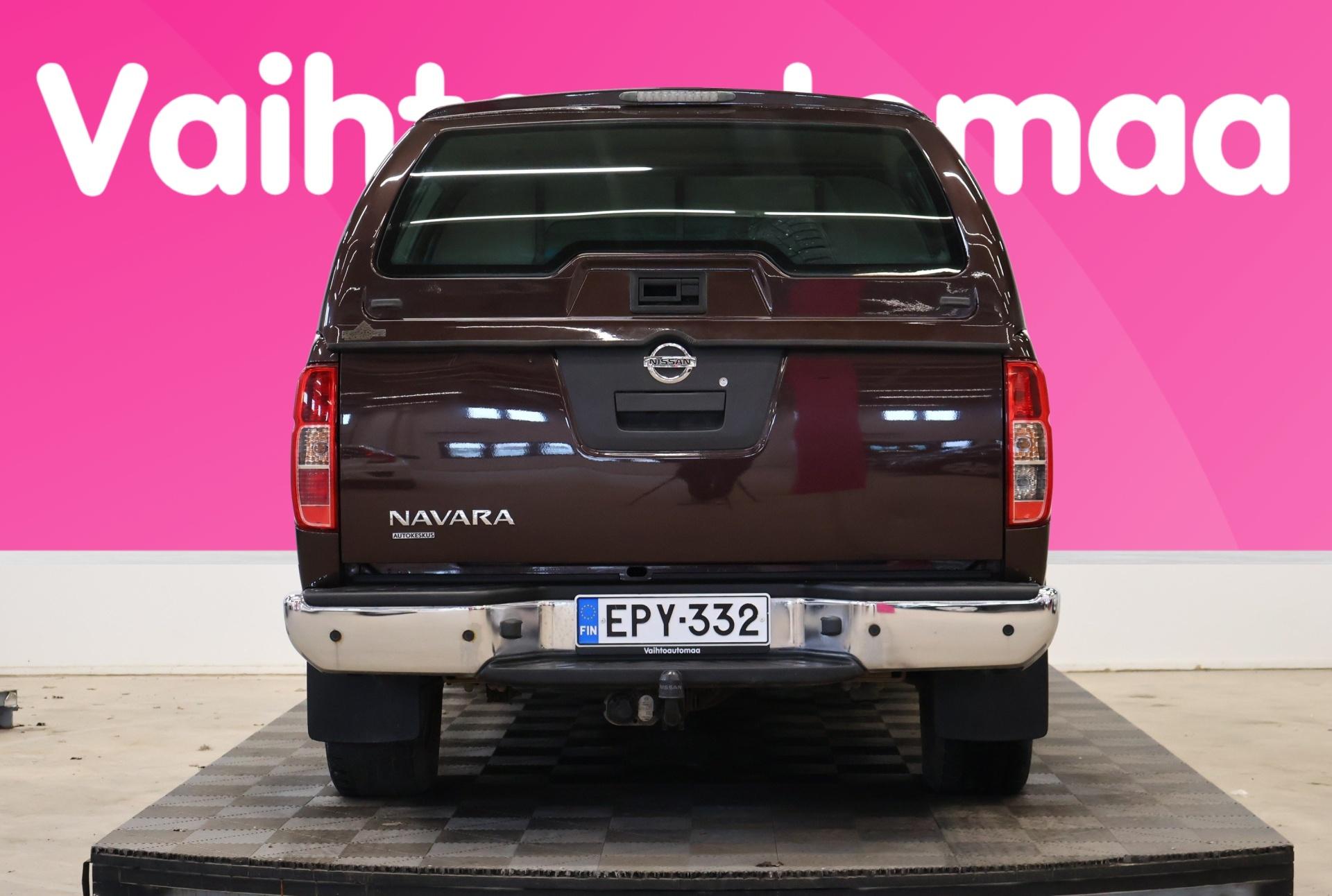 NISSAN Navara 2012