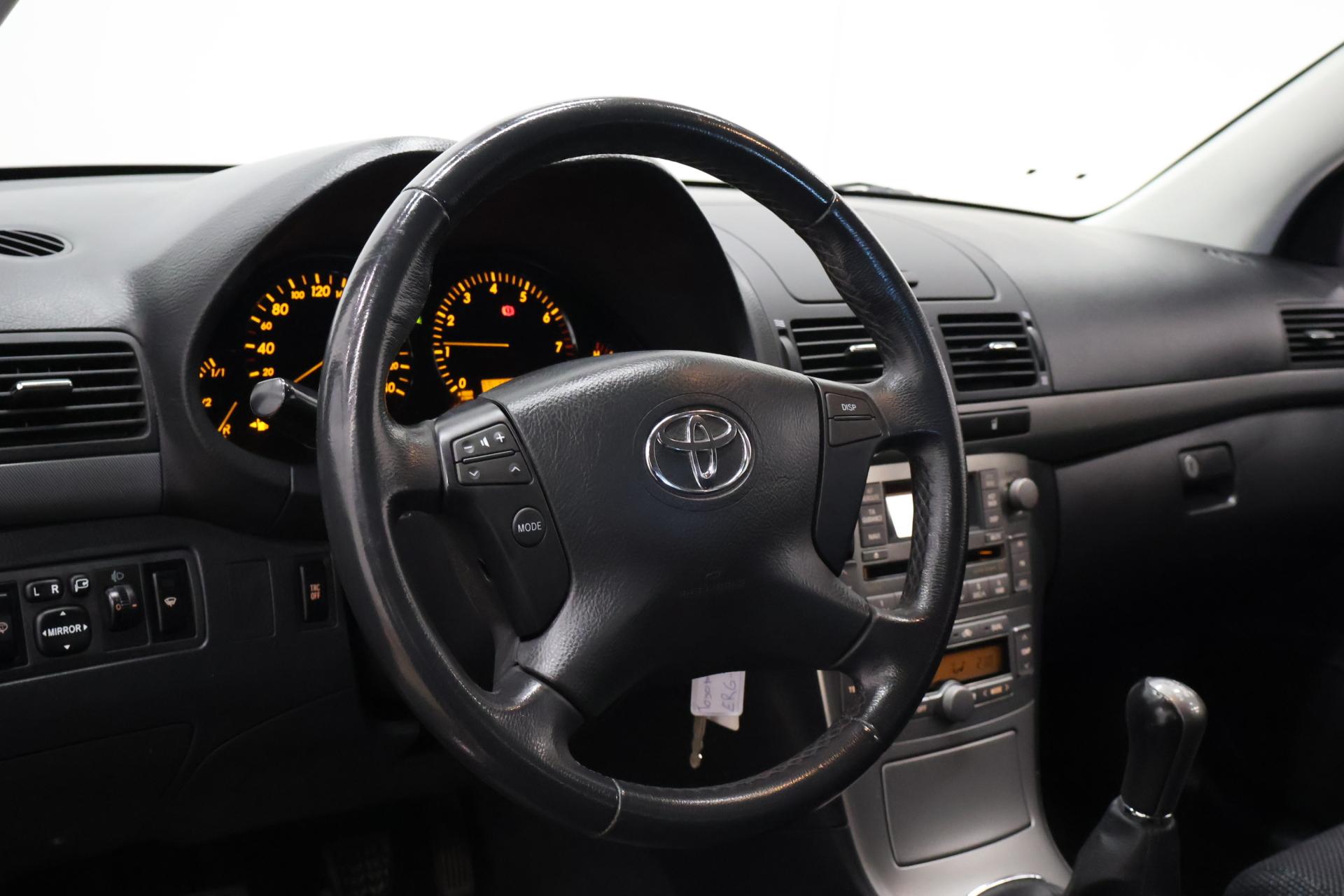 TOYOTA Avensis 2008