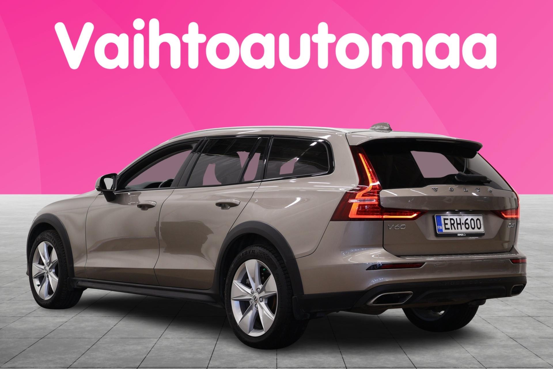 VOLVO V60 Cross Country 2019