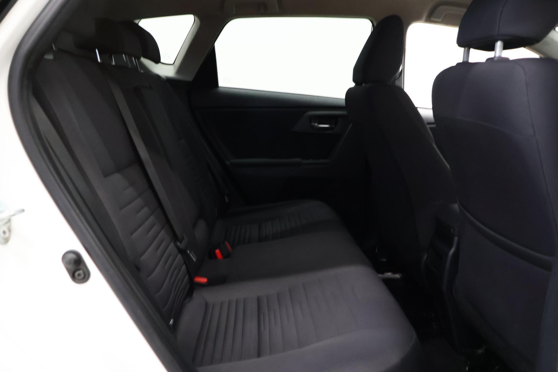 TOYOTA Auris 2016