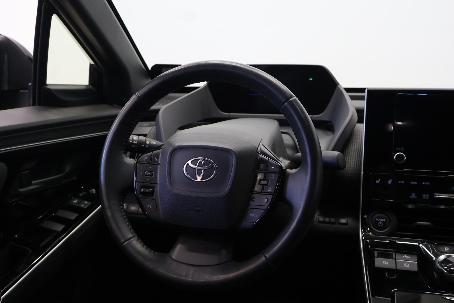 TOYOTA bZ4X 2023