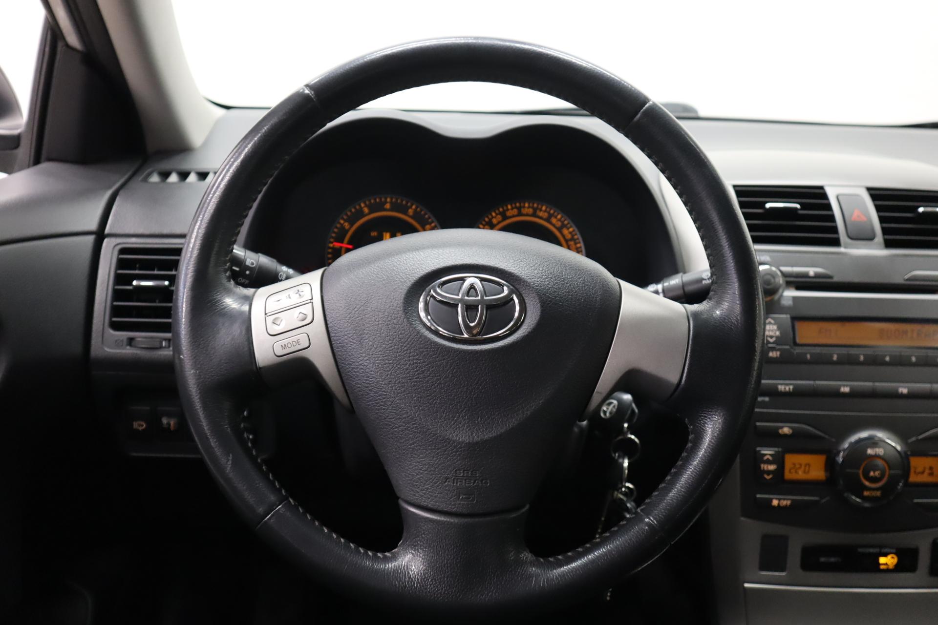 TOYOTA Corolla 2007