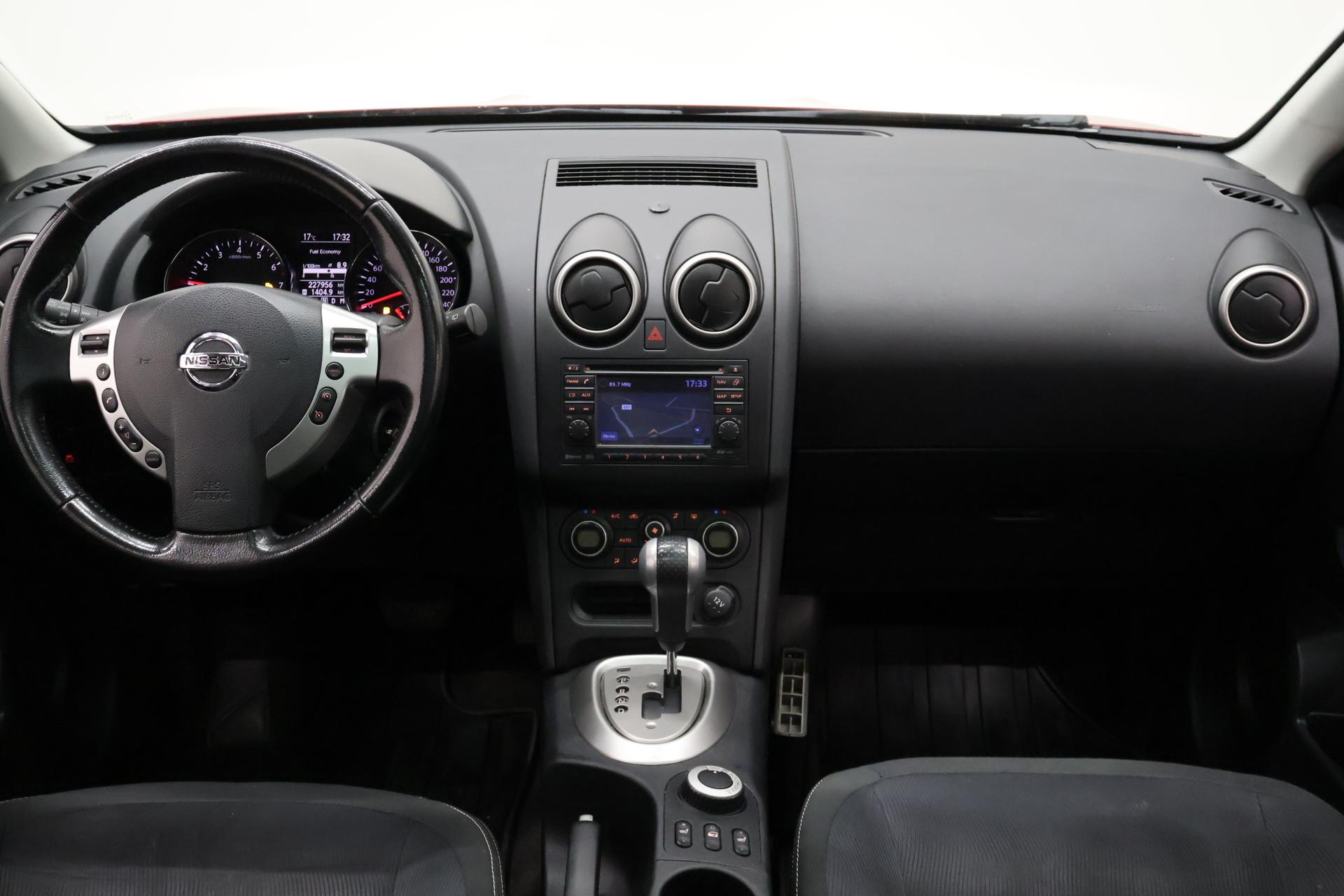 NISSAN Qashqai+2 2010