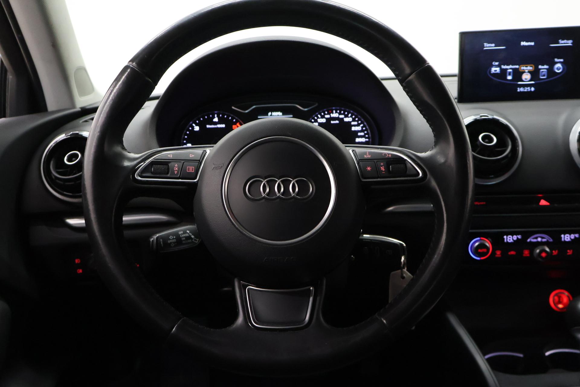 AUDI A3 2015