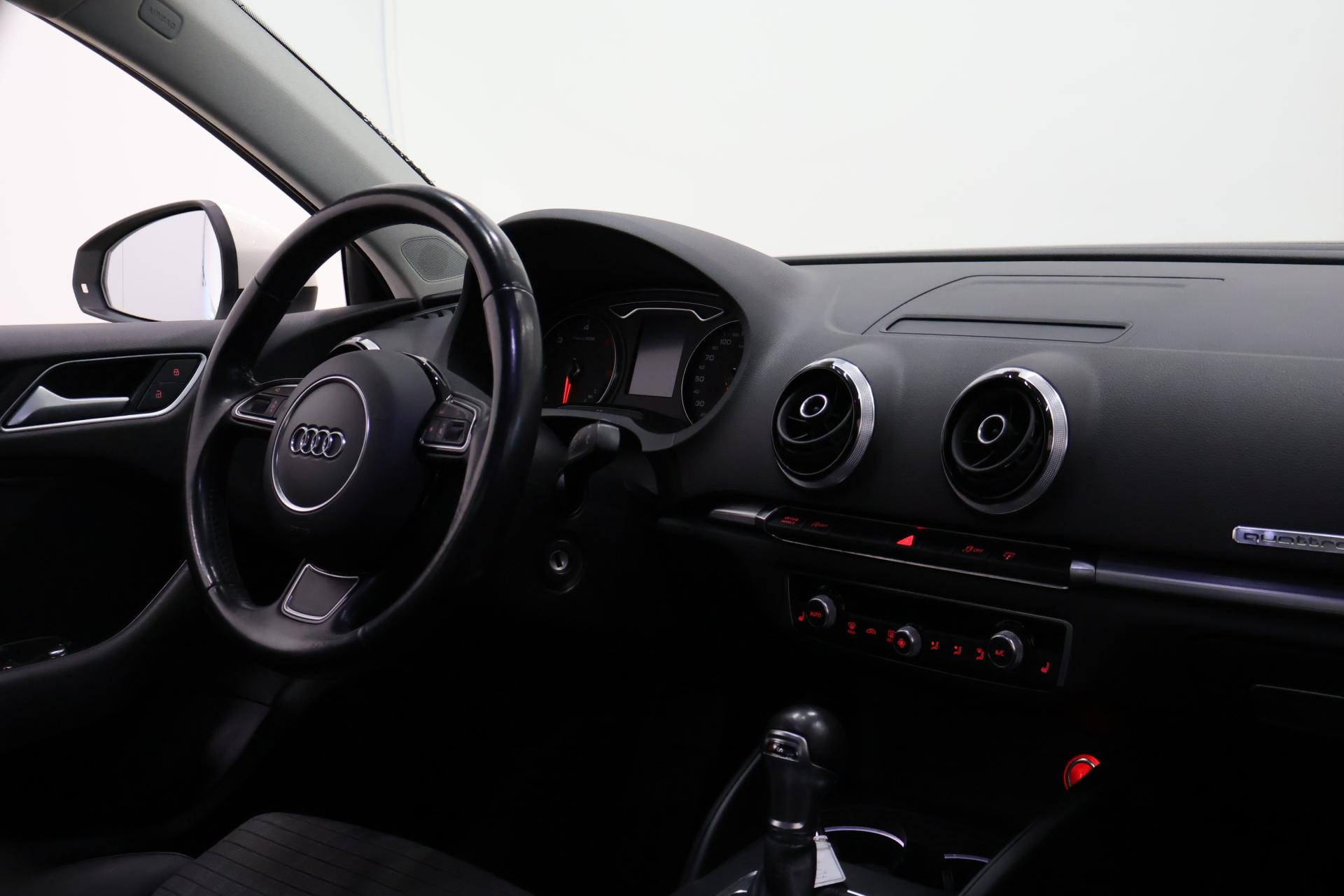 AUDI A3 2015
