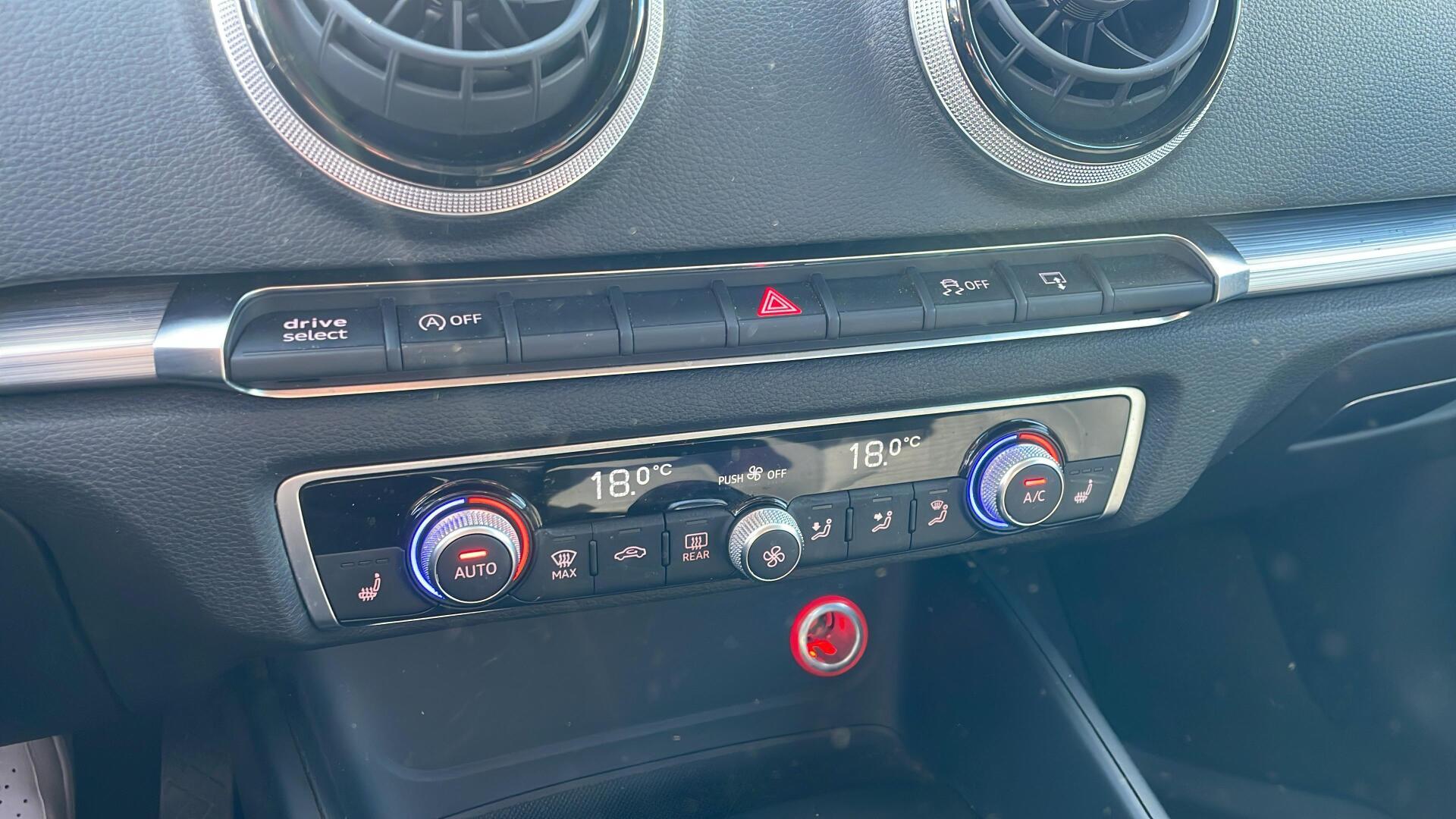 AUDI A3 2015