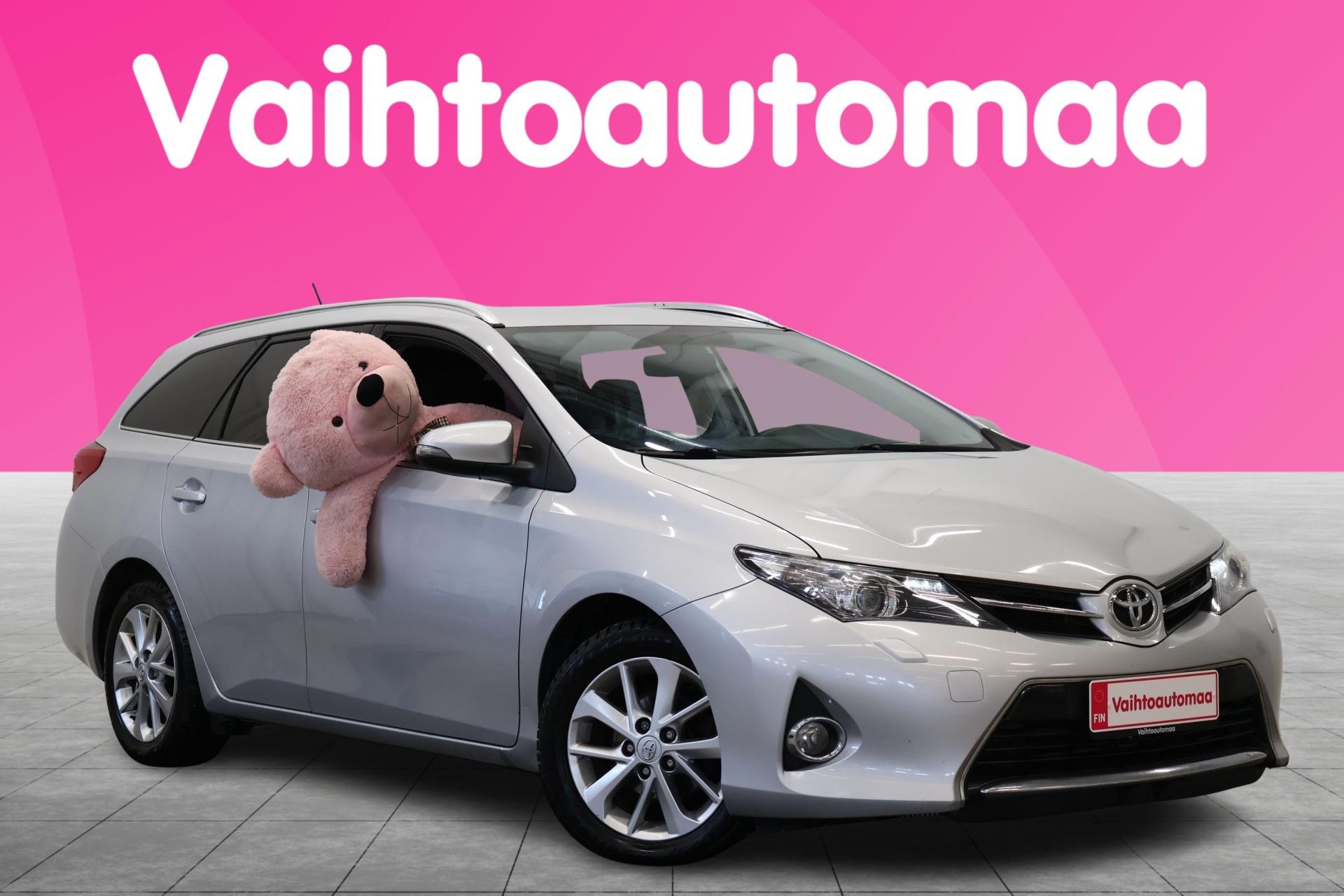TOYOTA Auris 2013