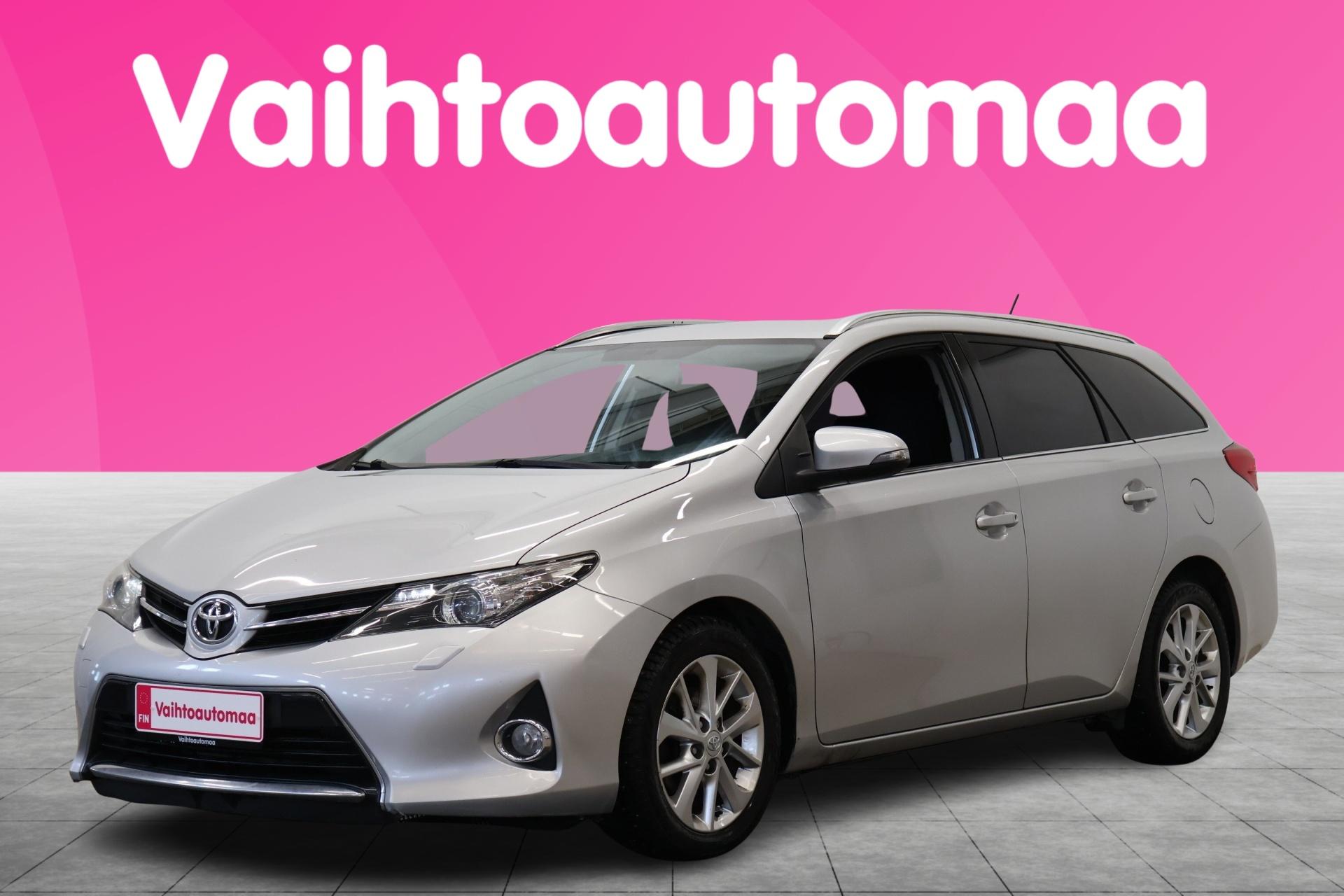 TOYOTA Auris 2013