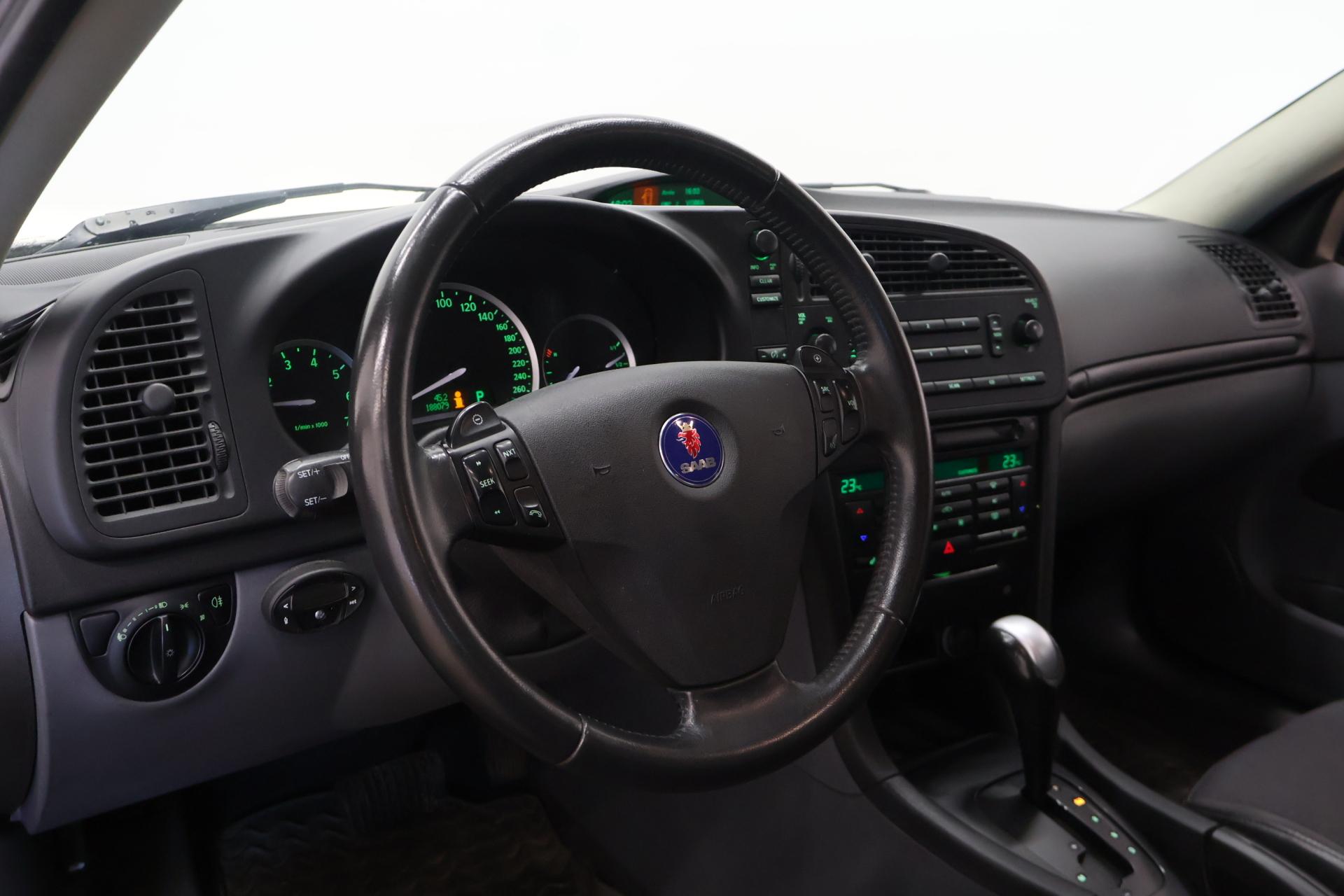 SAAB 9-3 2006