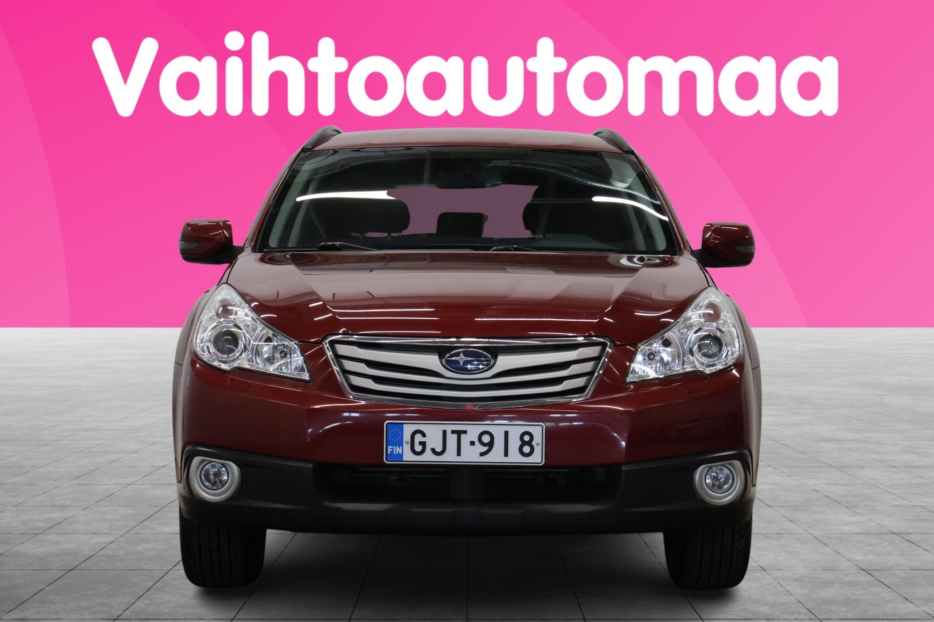 SUBARU Outback 2011