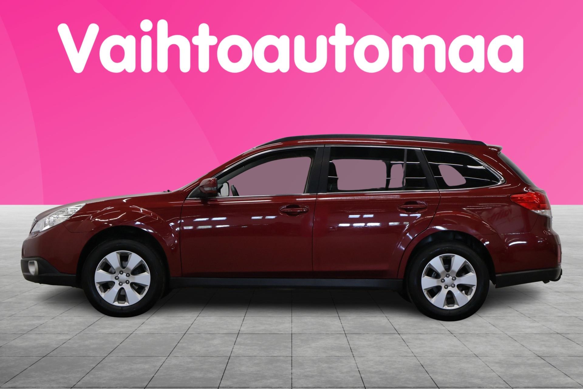 SUBARU Outback 2011