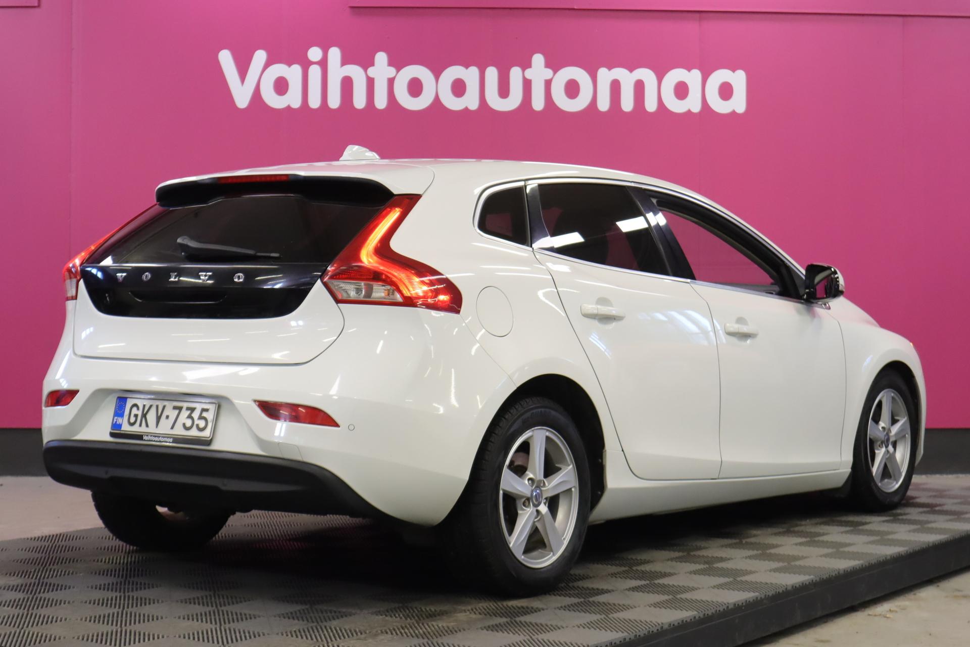 VOLVO V40 2013