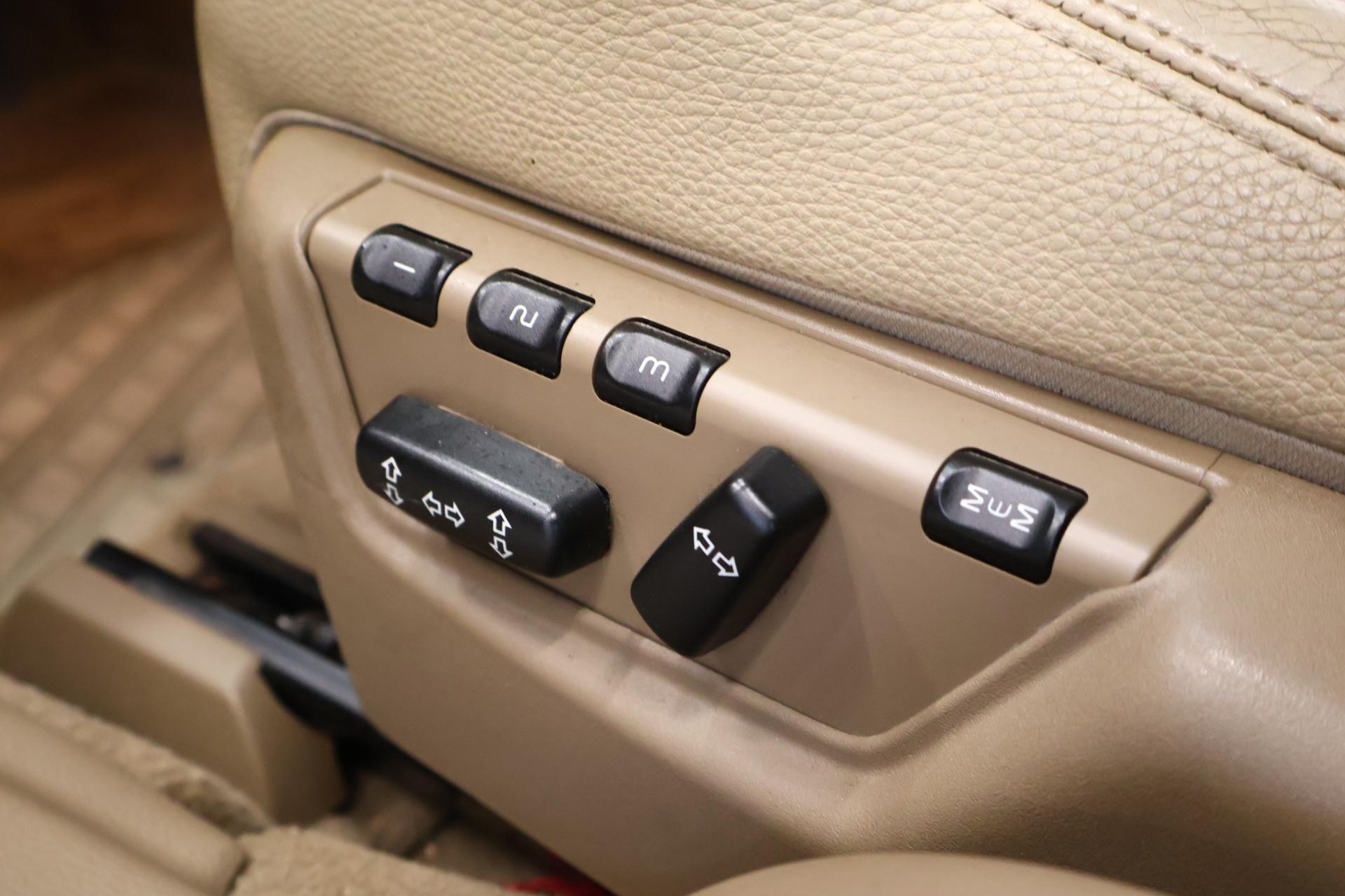 VOLVO V70 2008