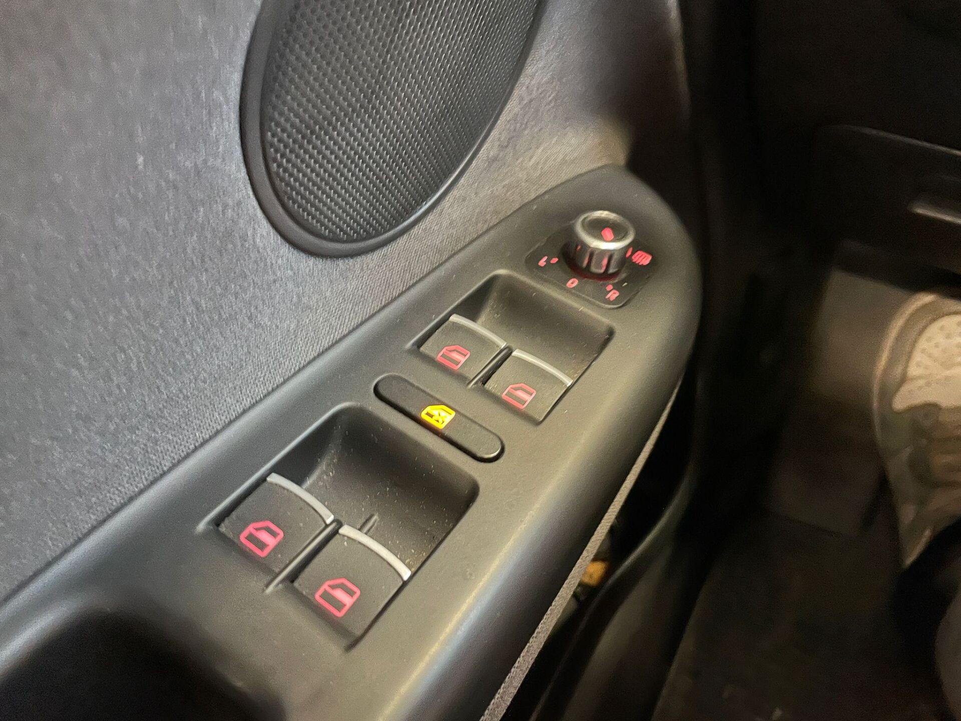 VOLKSWAGEN Golf Plus 2010