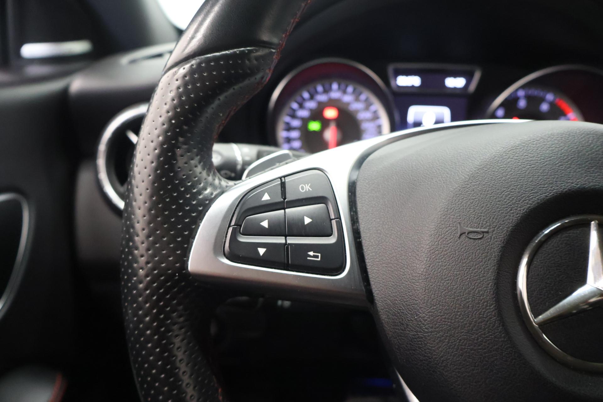 MERCEDES-BENZ CLA 2015