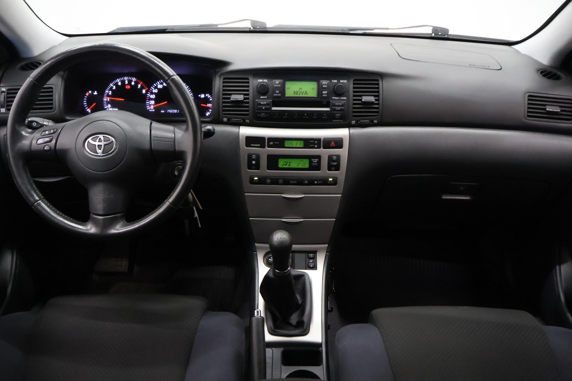 TOYOTA Corolla 2005