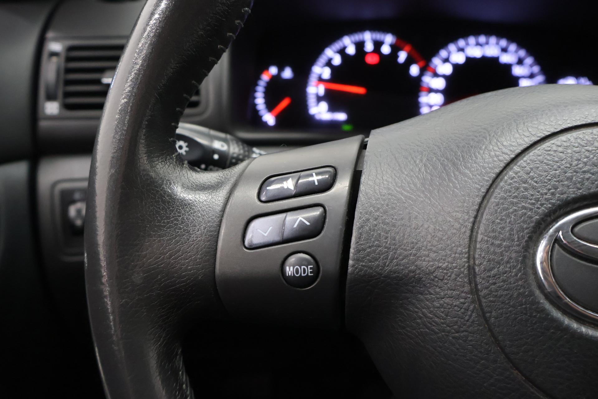TOYOTA Corolla 2005