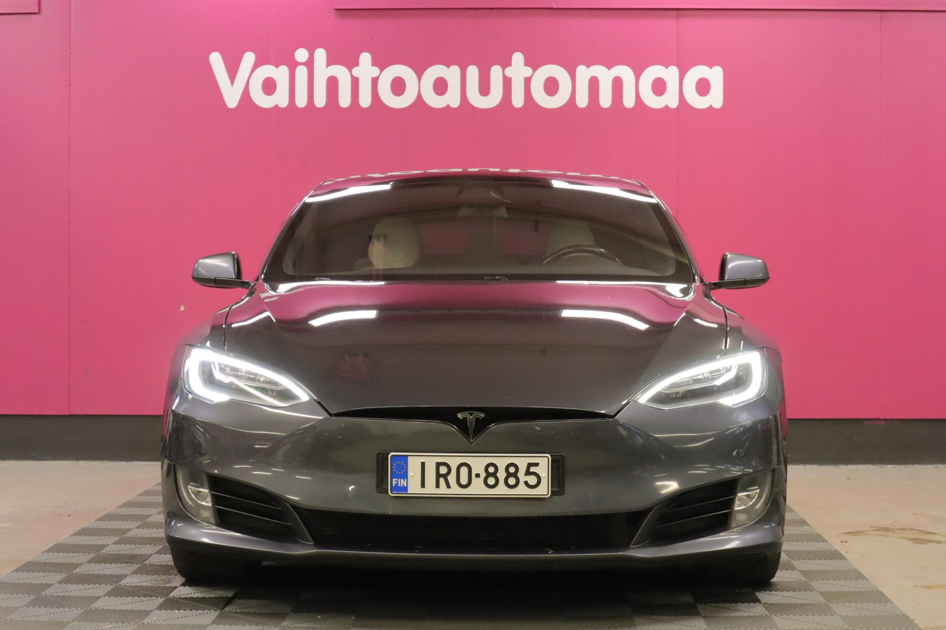 TESLA Model S 2019