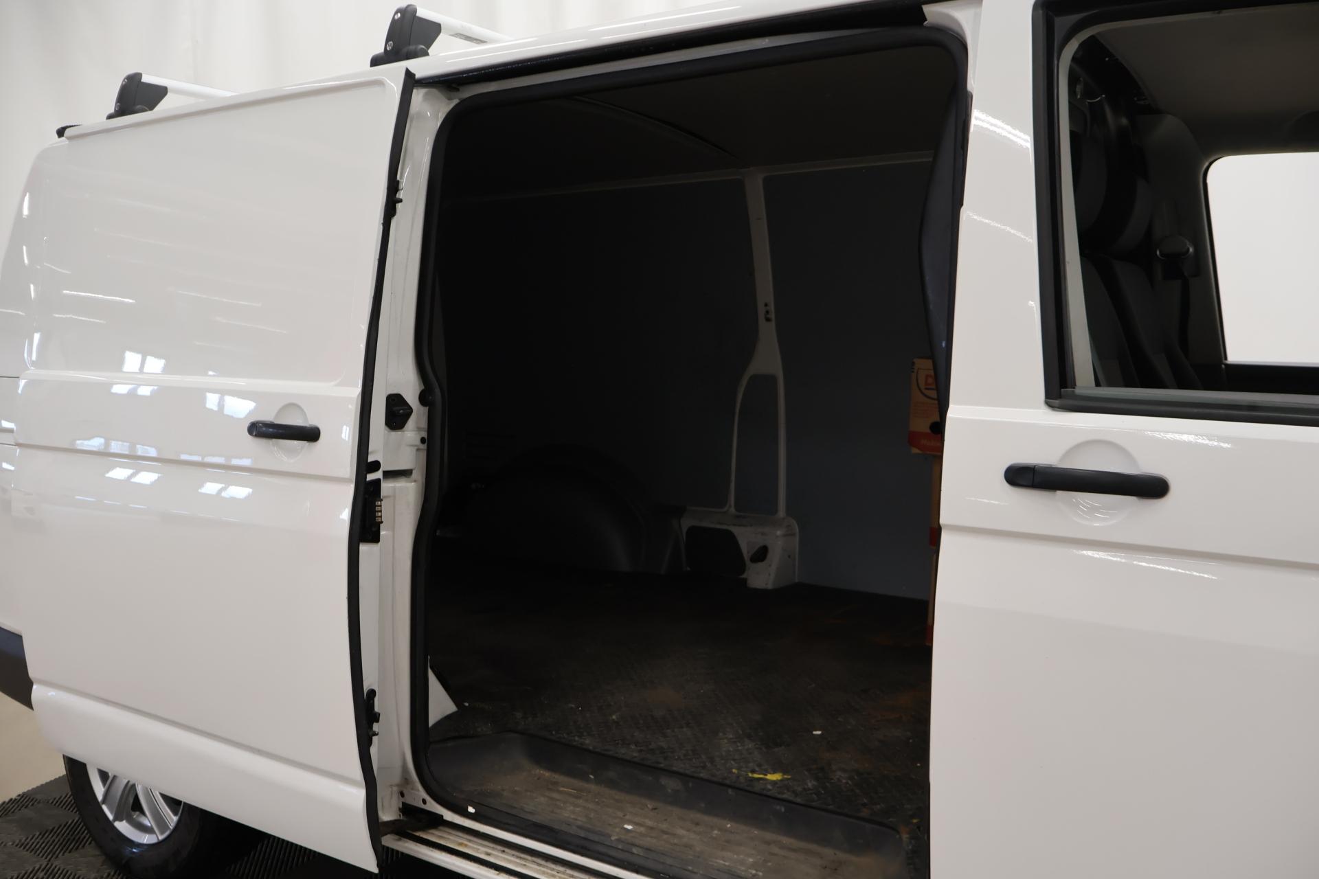 VOLKSWAGEN Transporter 2021