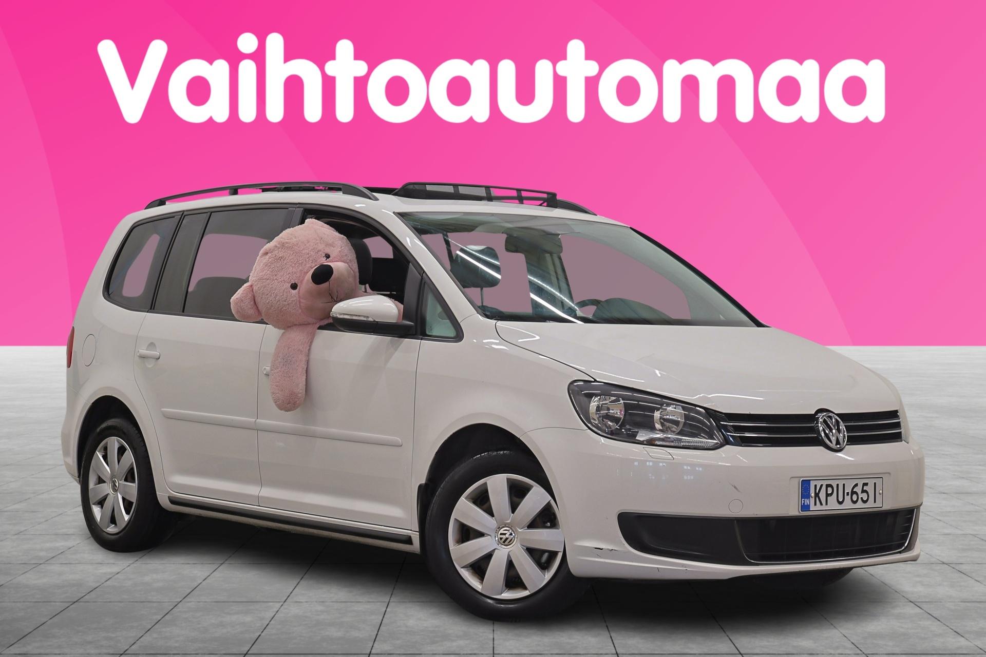 VOLKSWAGEN Touran 2012