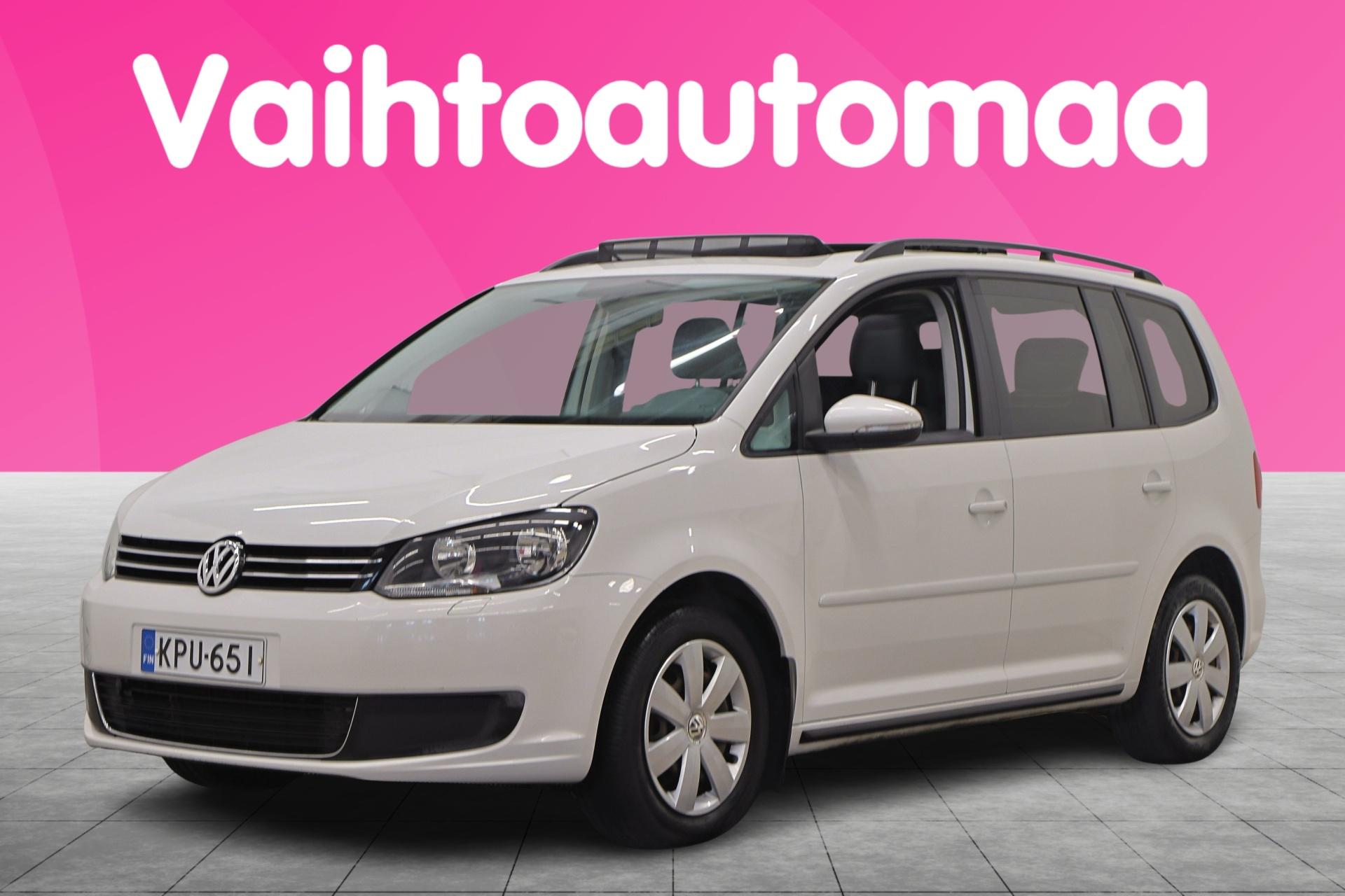VOLKSWAGEN Touran 2012