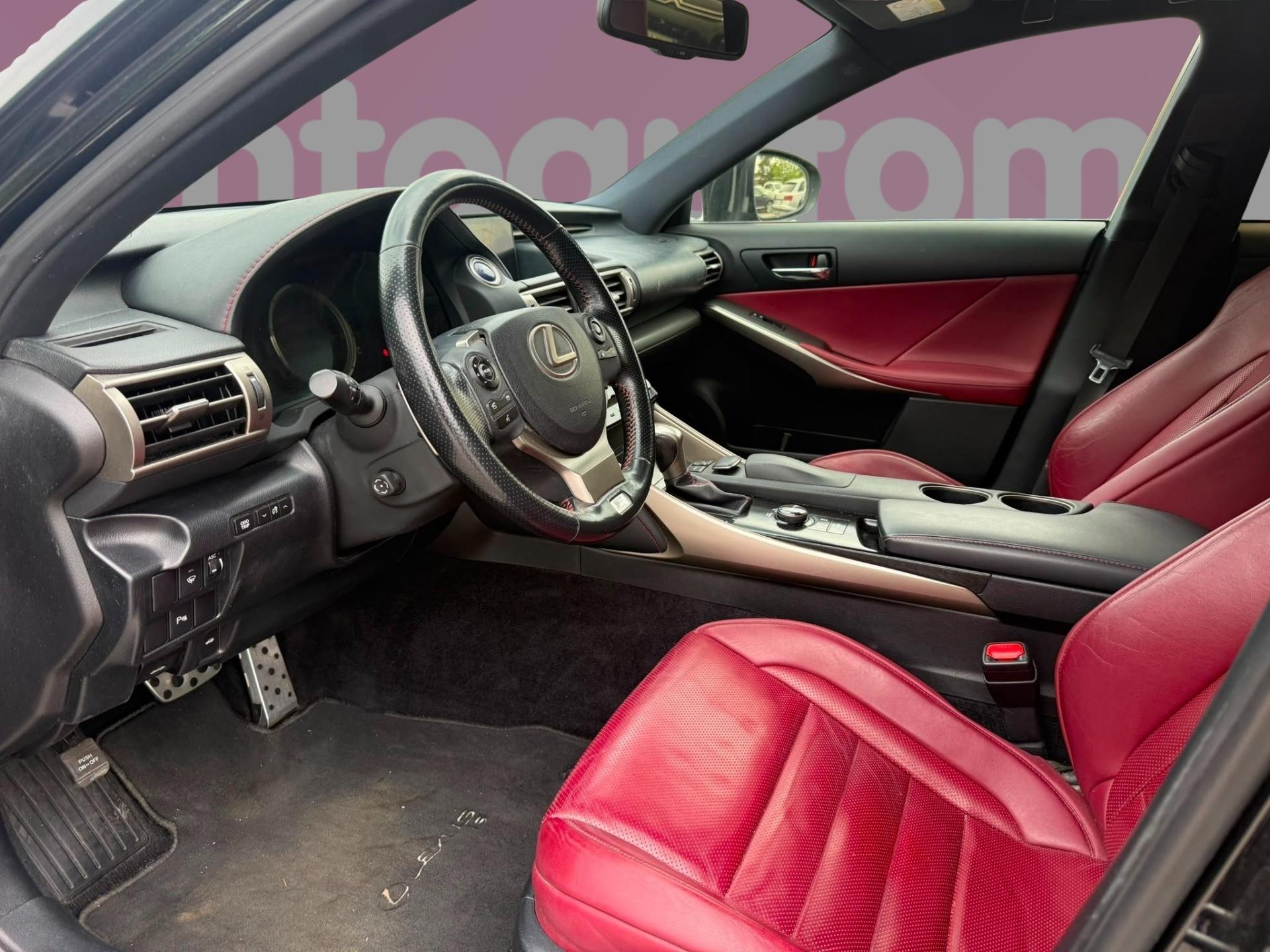 LEXUS IS 2014