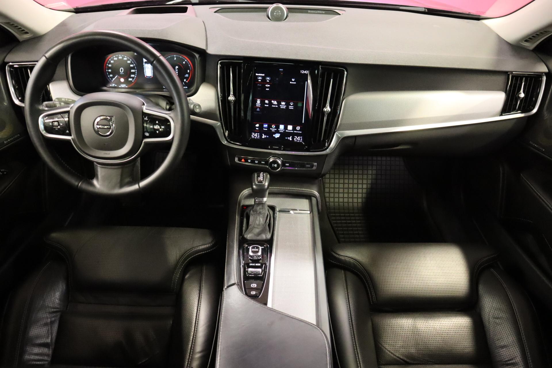 VOLVO V90 2017