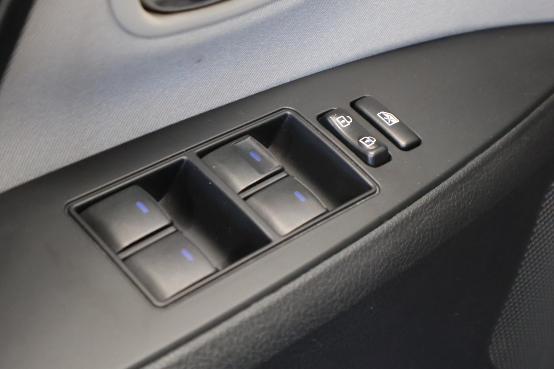 TOYOTA Avensis 2016
