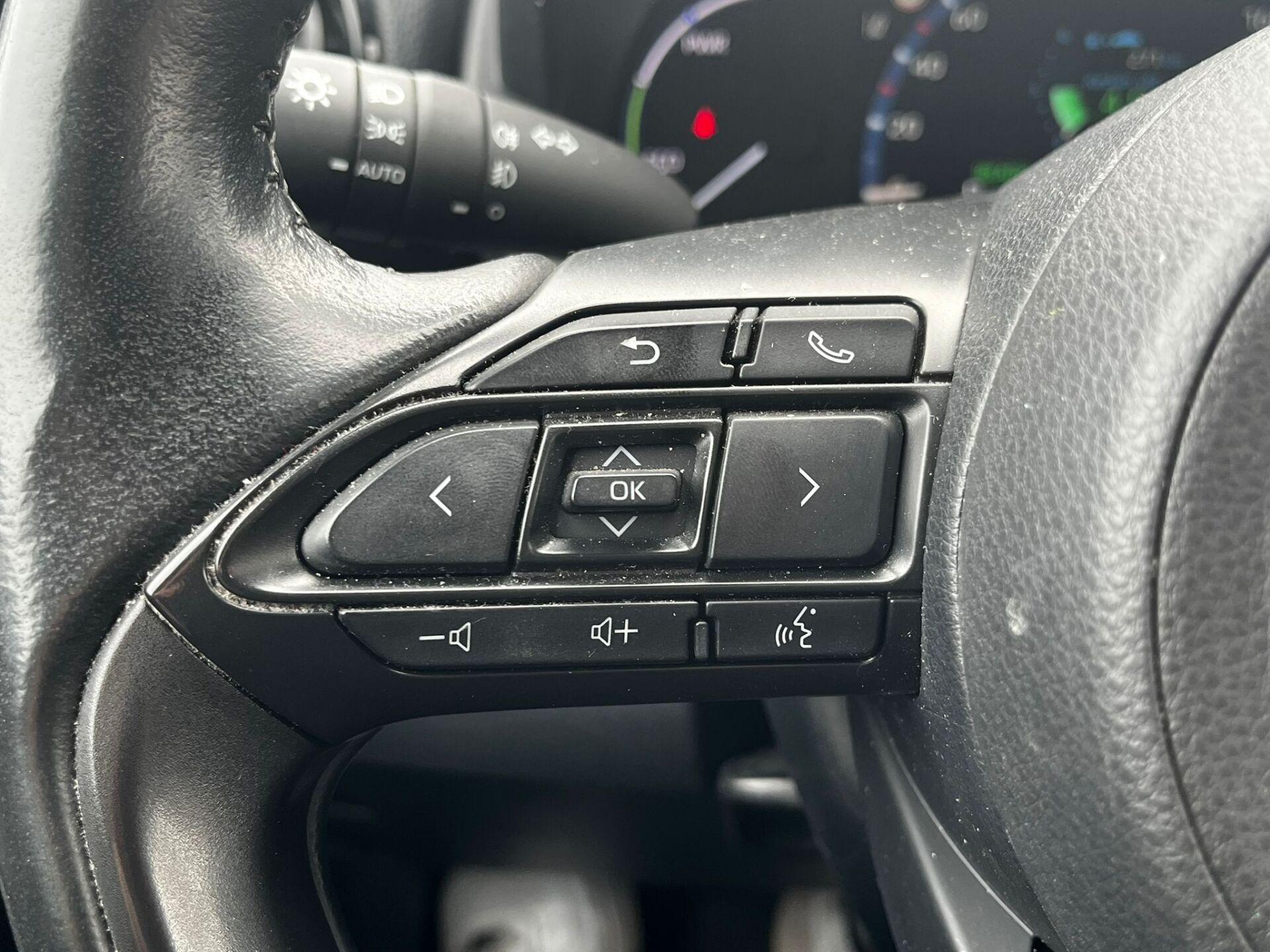 TOYOTA Yaris Cross 2021