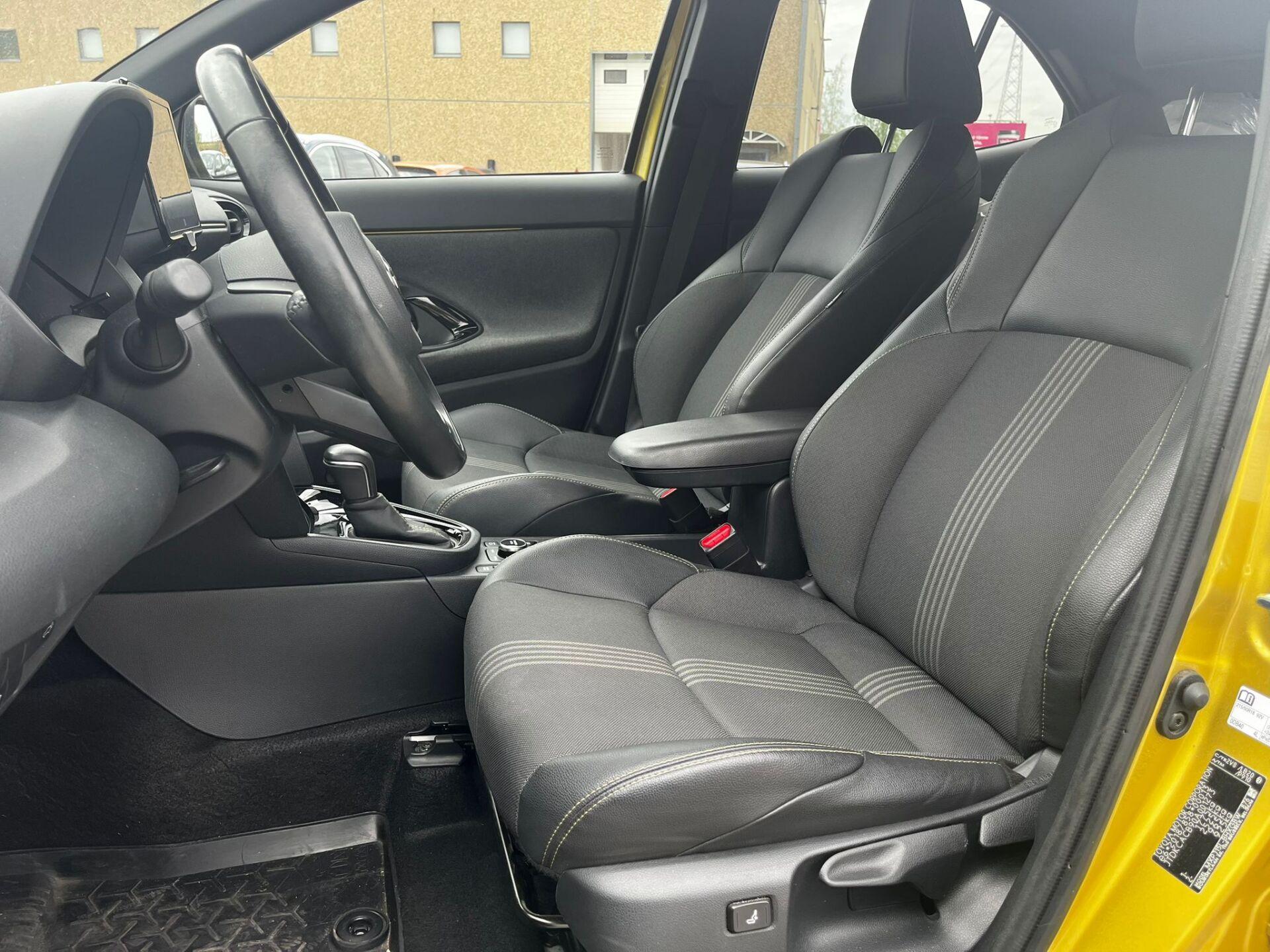 TOYOTA Yaris Cross 2021
