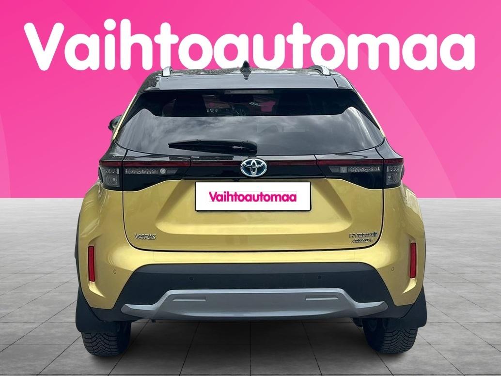 TOYOTA Yaris Cross 2021